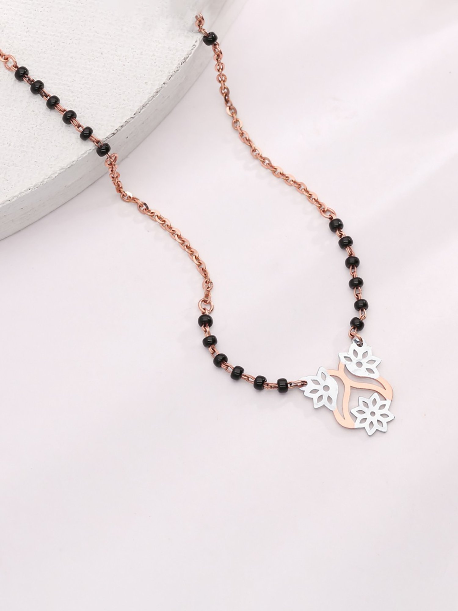 P.N.Gadgil Jewellers Orchid Dreams 22k Gold Mangalsutra