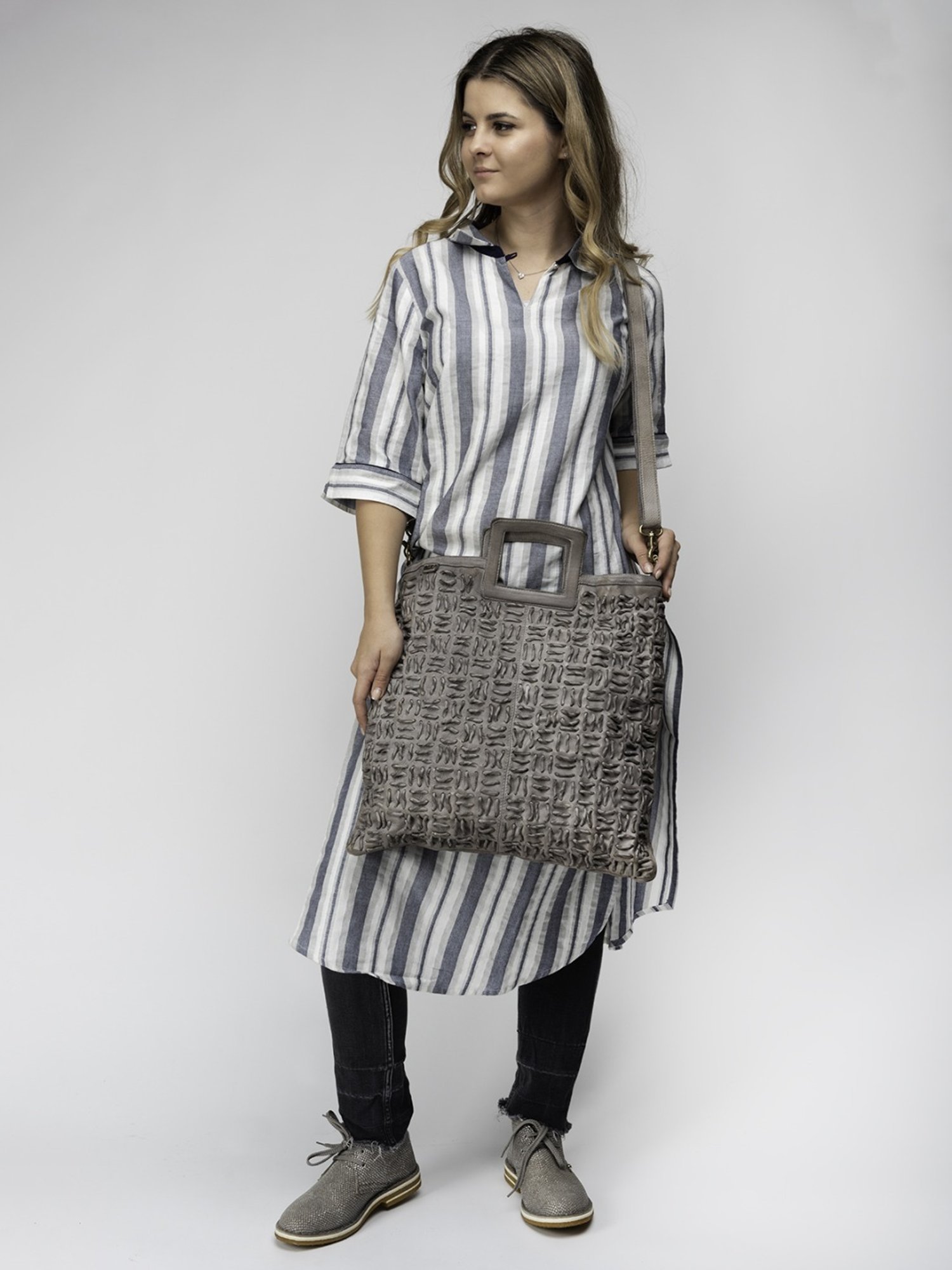 Art N Vintage Esther Grey Leather Textured Large Handbag