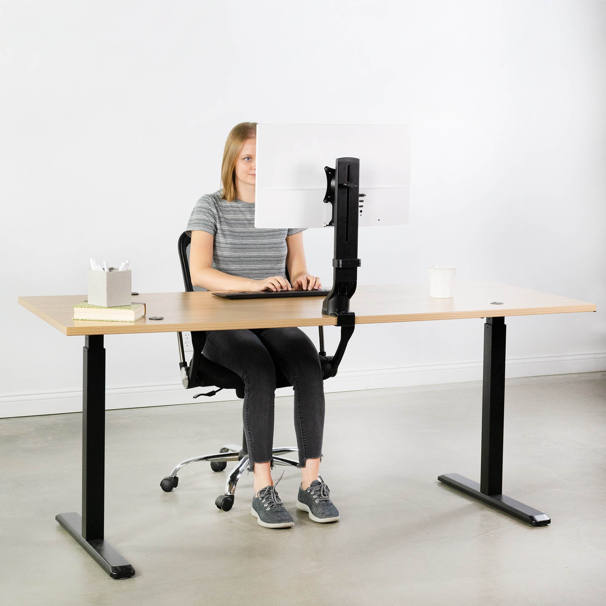 VIVO Mounting VESA Adapter for HP Pavilion 25xw, 24xw, 23xw, 22xw, 22cwa, 27cw, 25cw, 23cw, 22cw (MOUNT-HP23XW)