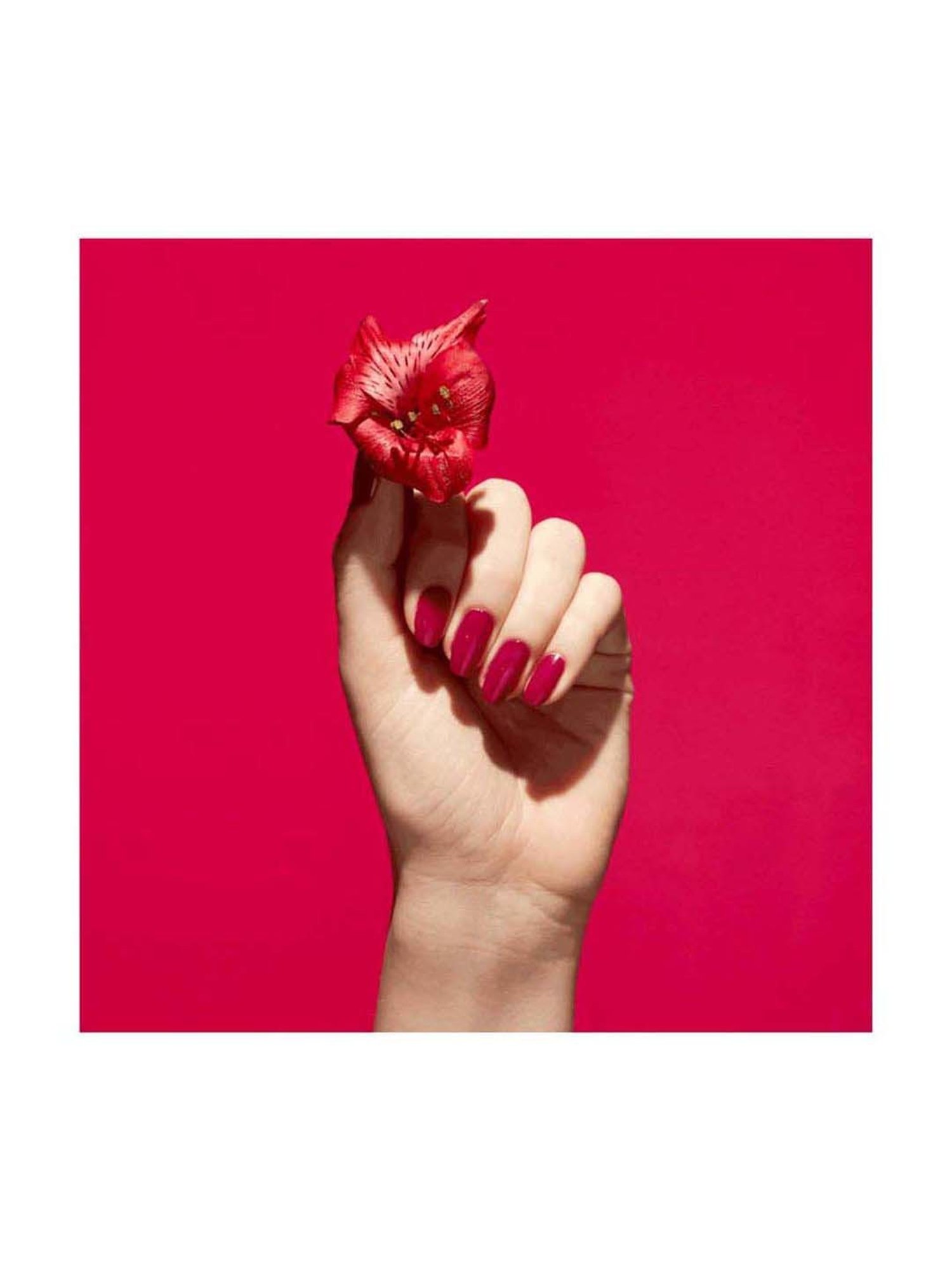 O.P.I Nature Strong Nail Lacuqer A Bloom With A View 15 ml