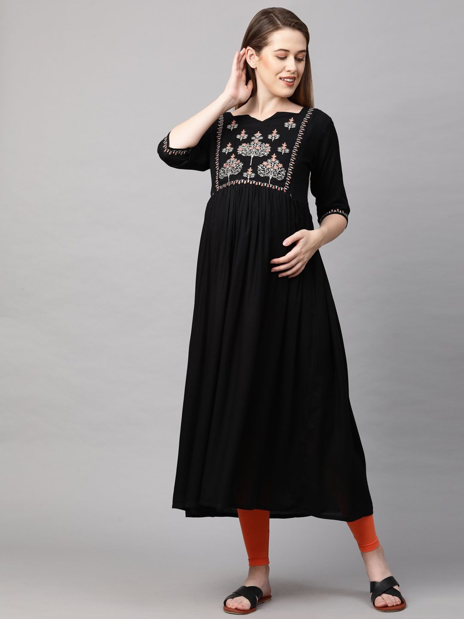 MomToBe Black Embroidered Maternity Kurta