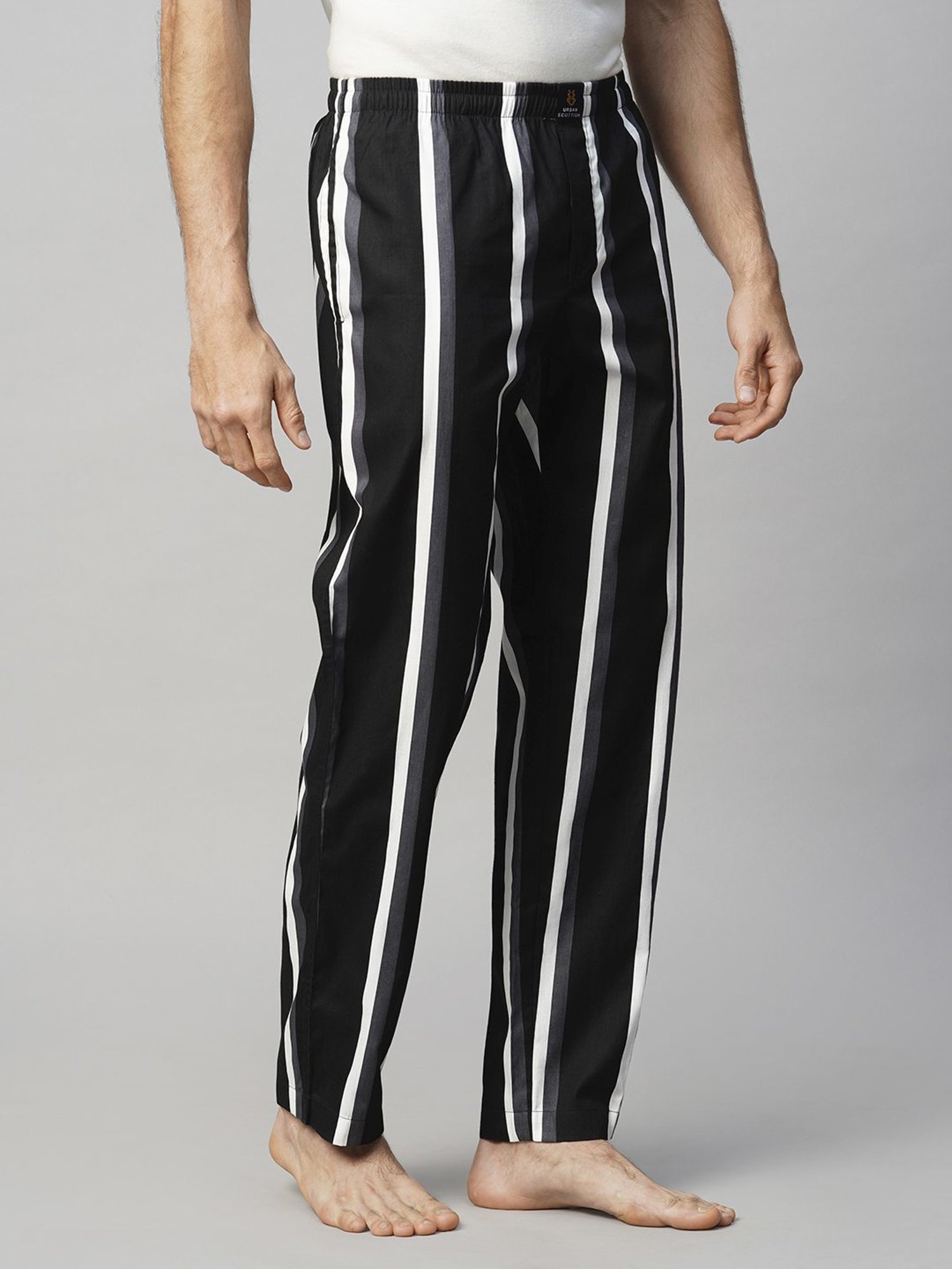 Crimsoune Club White Cotton Regular Fit Printed Lounge Shorts