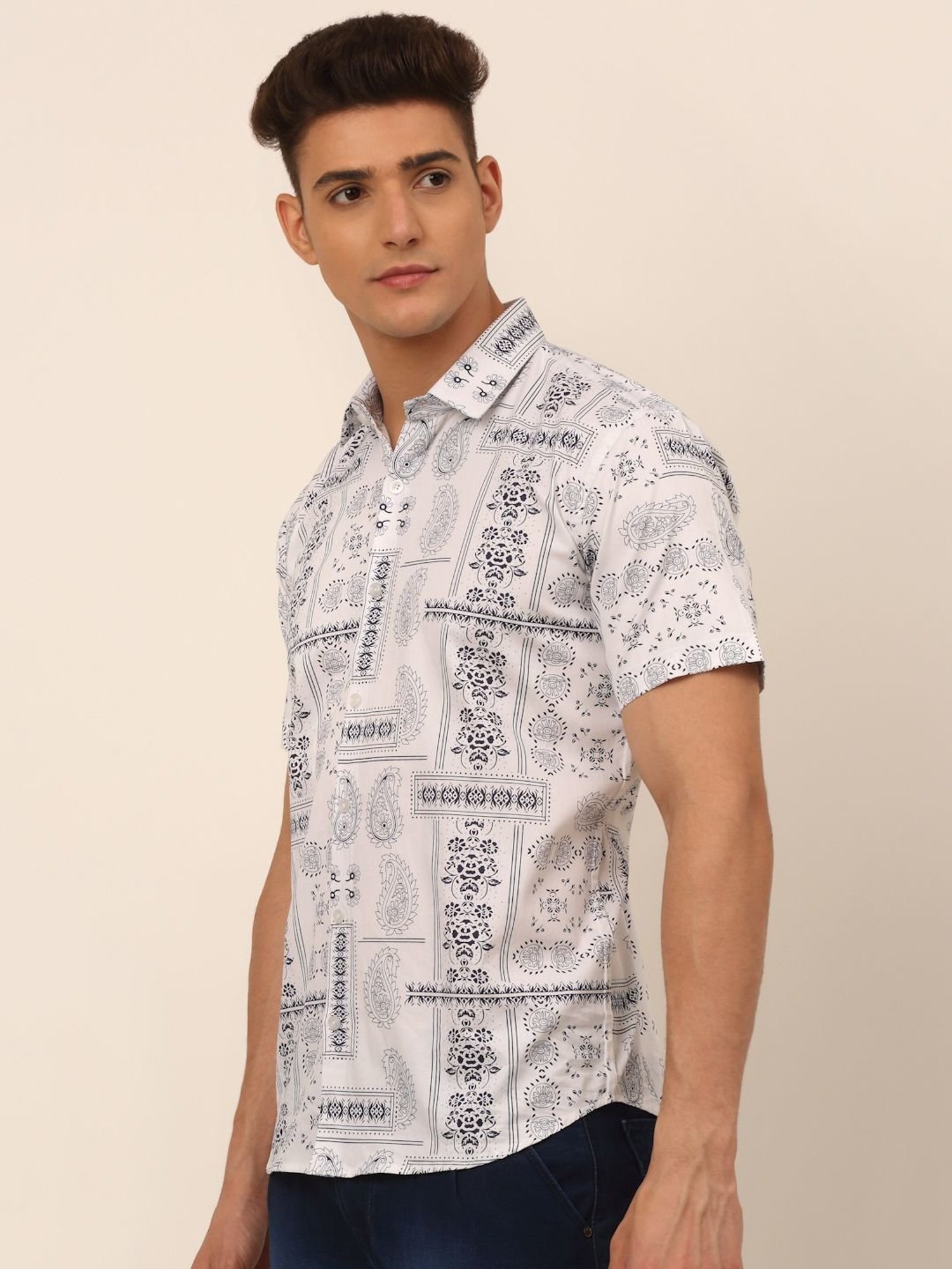 Jainish White Cotton Regular Fit Printed Shirt