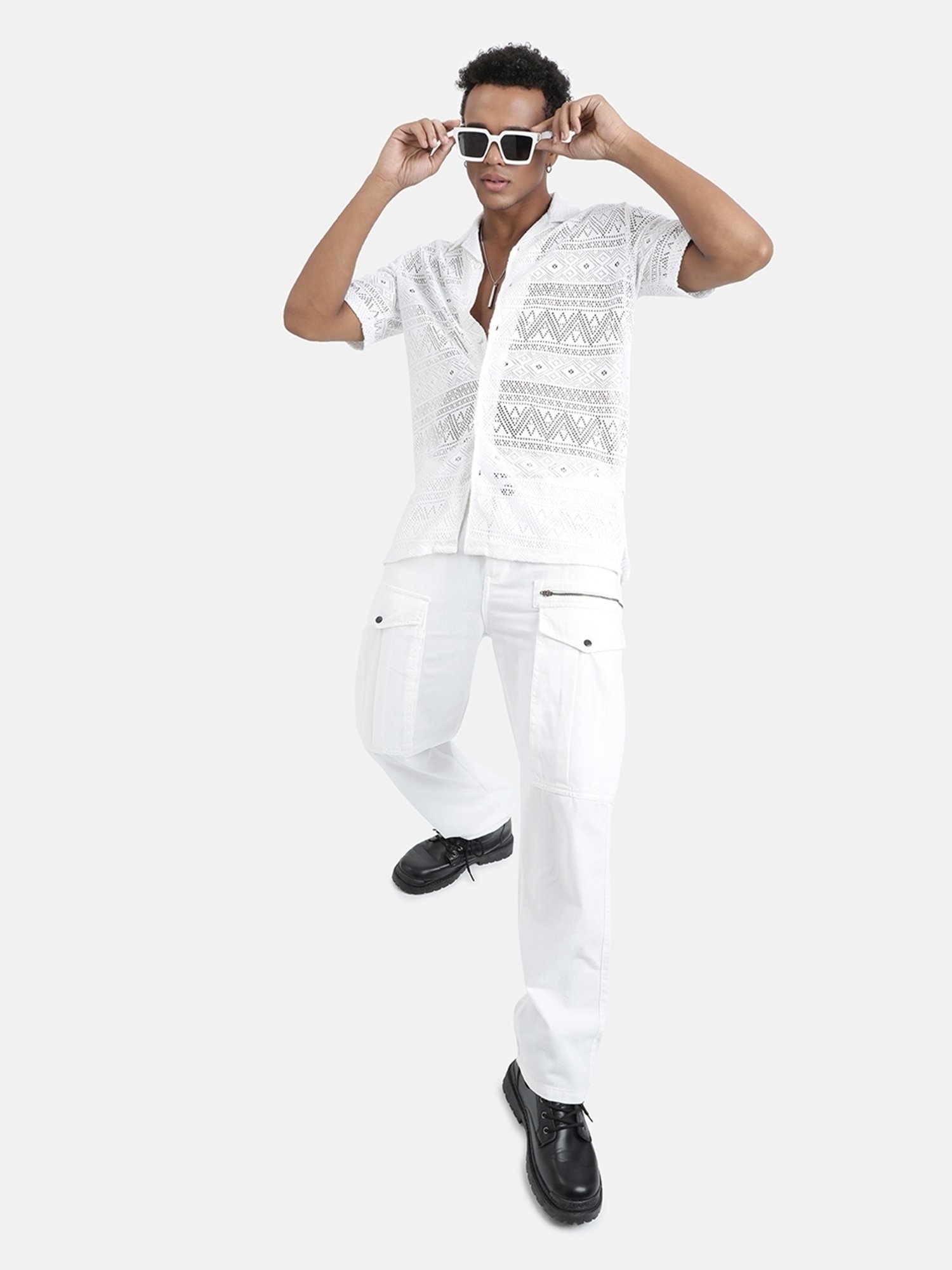 Bene Kleed White Regular Fit Self Pattern Shirt