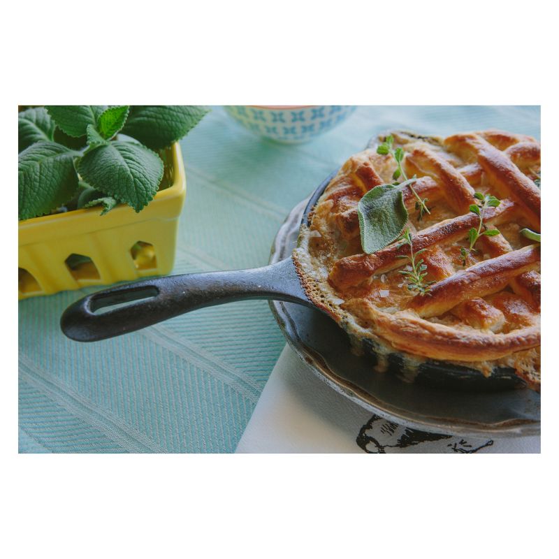 Victoria Small Preseasoned Cast Iron Egg Skillet and Tapas Pan - 6.5"