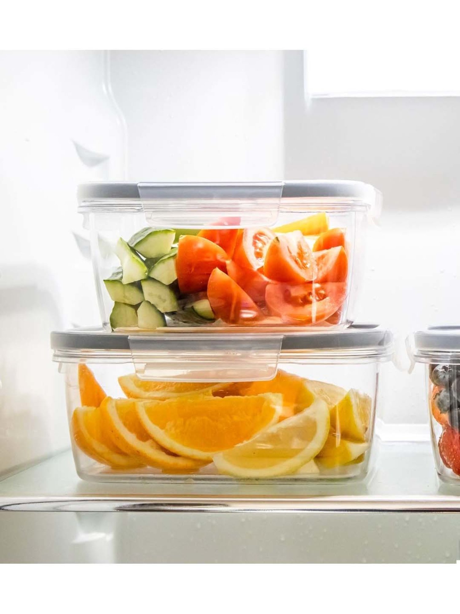 MasterClass Transparent Plastic Rectangular Food Storage Container (0.8 L)