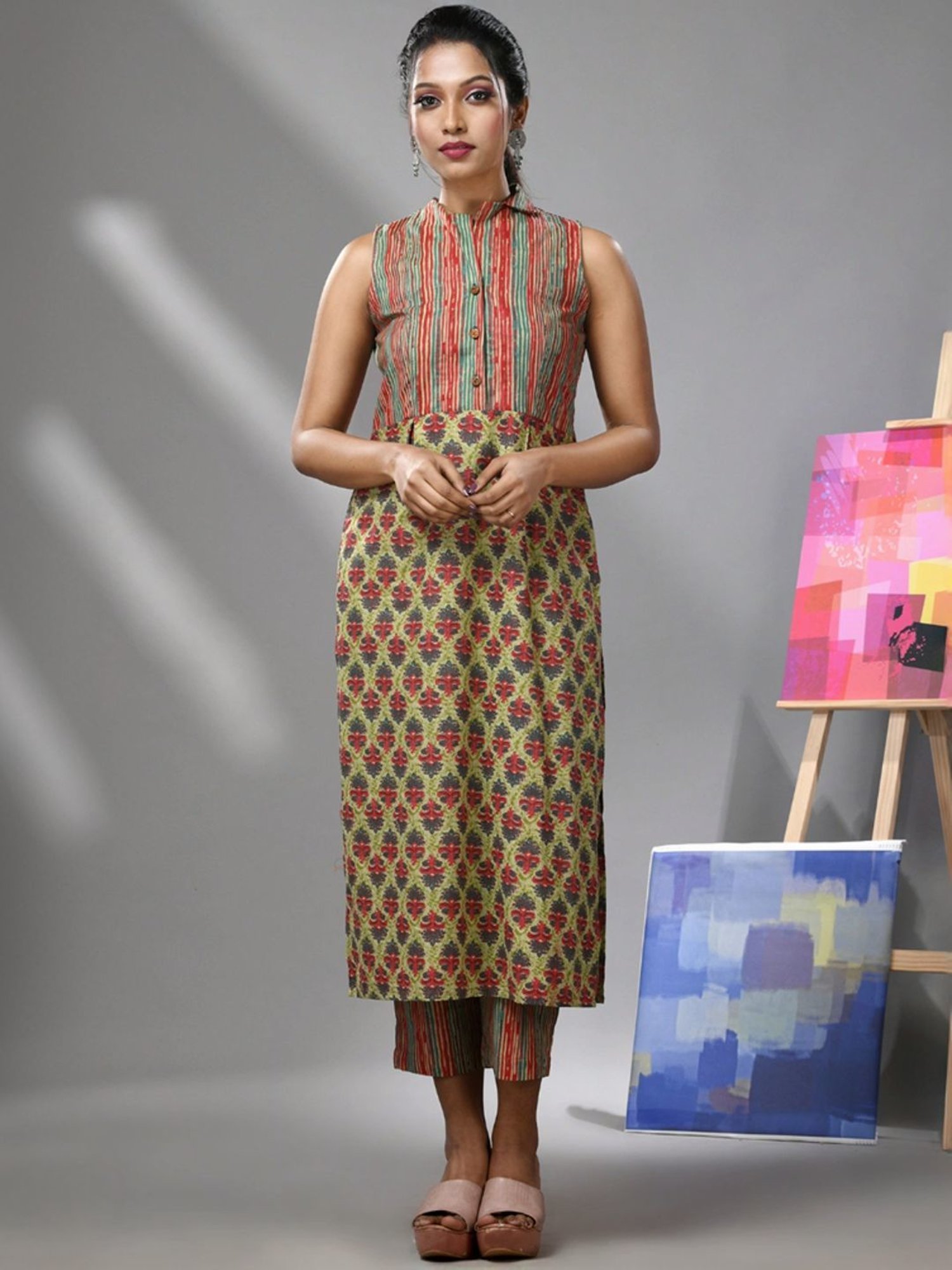 Charukriti Green Cotton Printed Straight Kurta