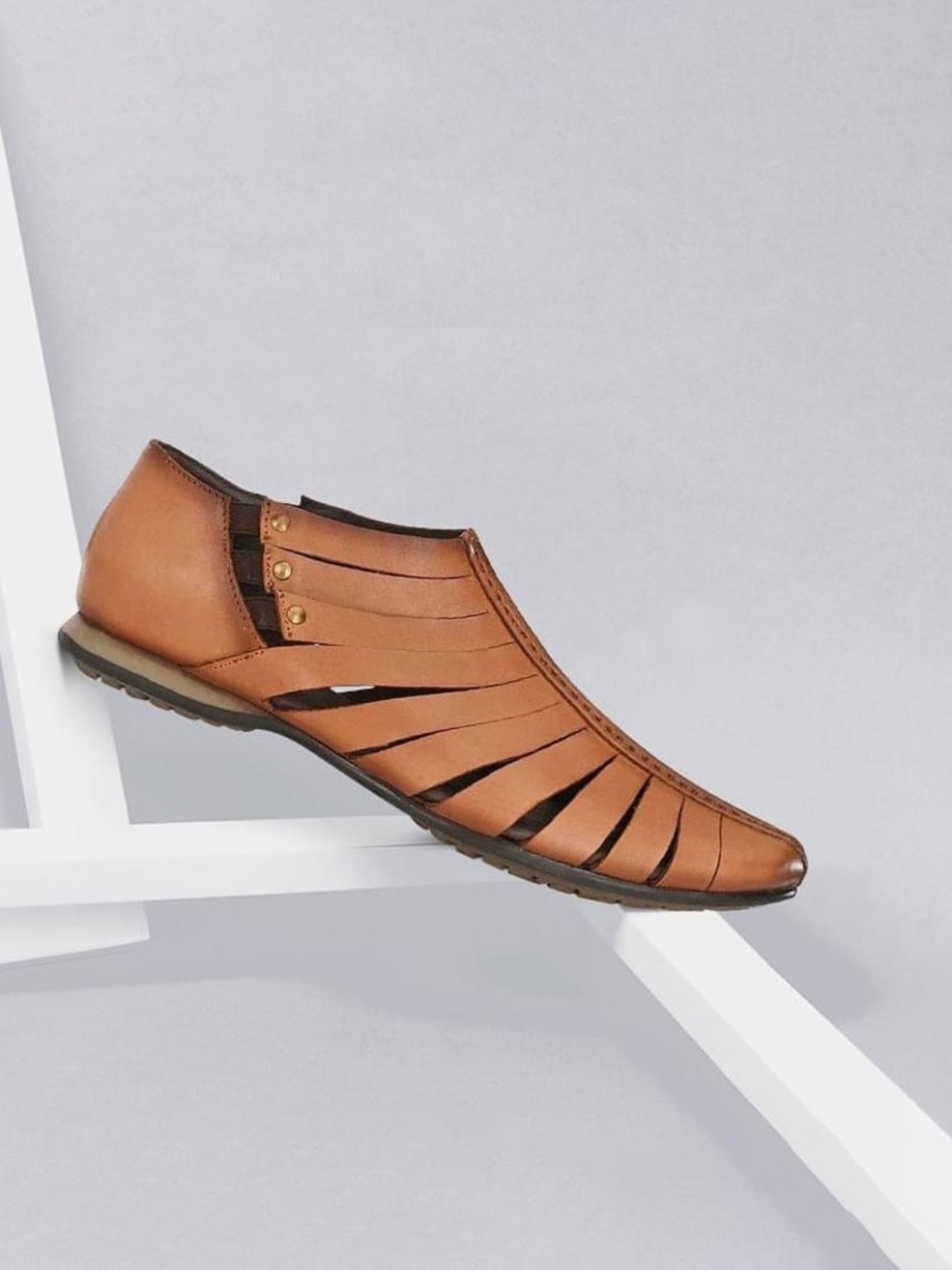 Hitz Men's Tan Casual Slip-ons