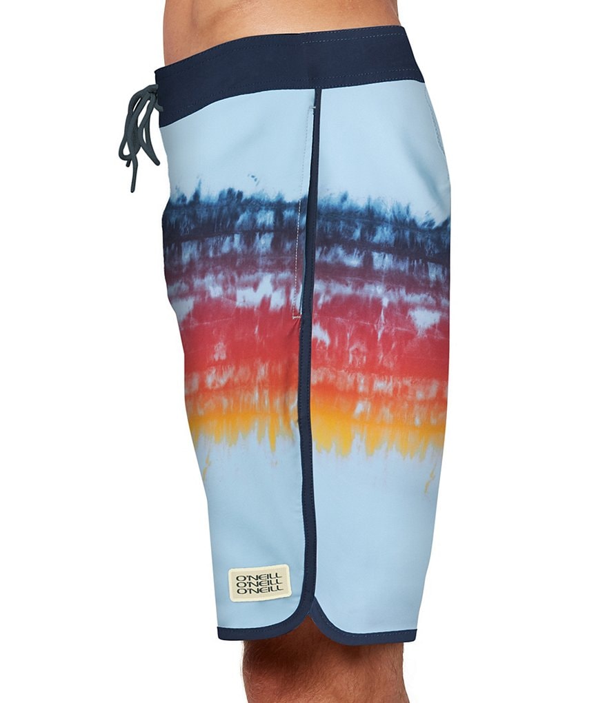 O'Neill Daydream Cruzer 19#double; Outseam HyperFreak Board Shorts