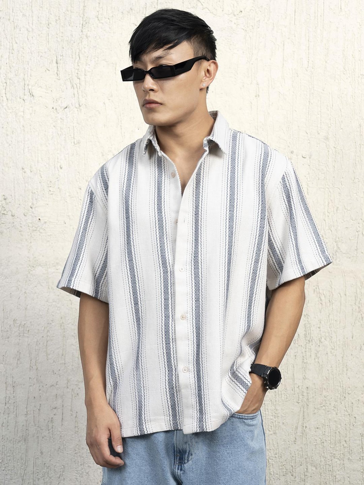 Hubberholme Men Cotton Short Sleeves Oversized Striped Shirt 10