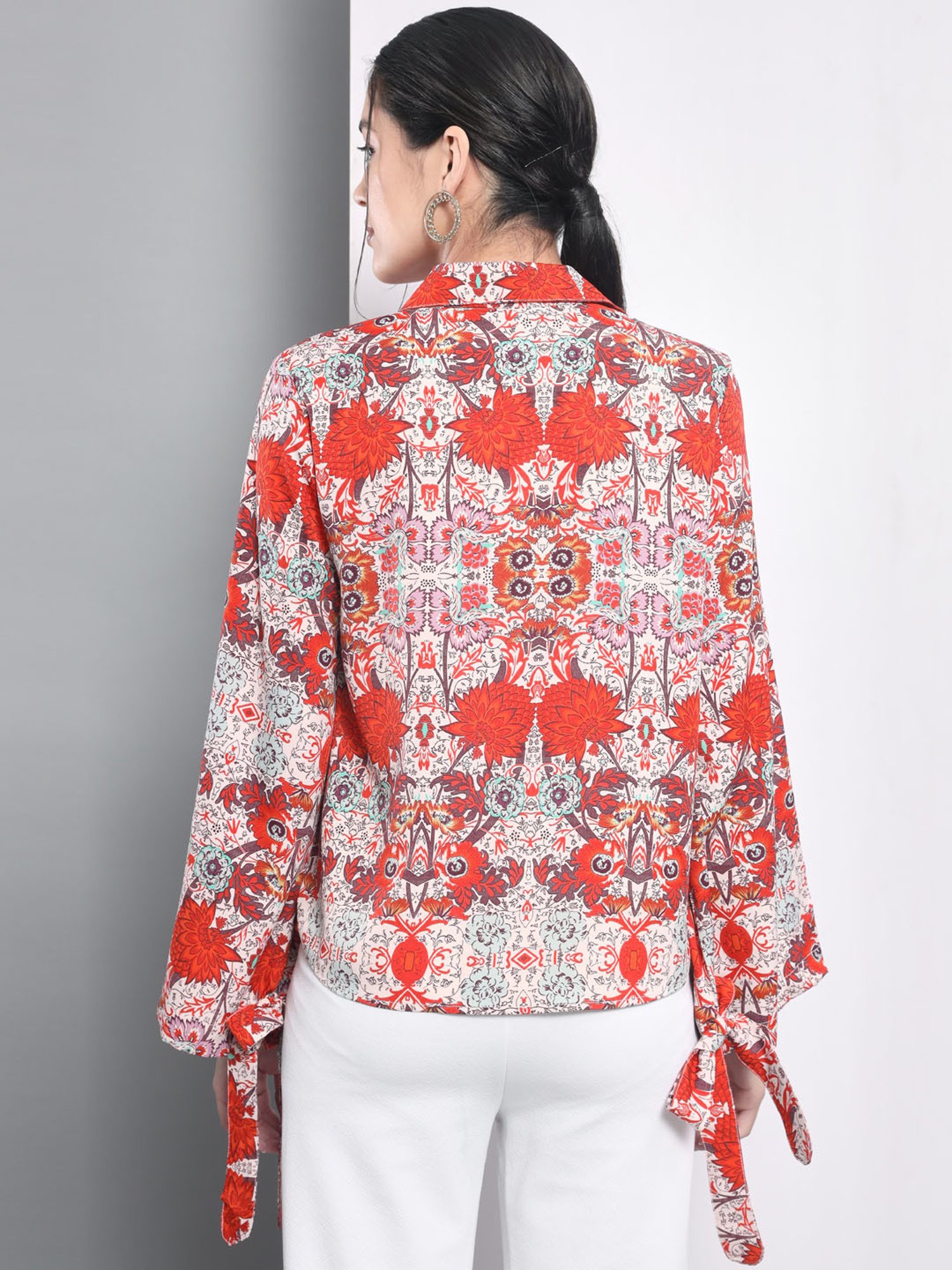Trend Arrest Red & Off White Floral Print Tie-Up Shirt