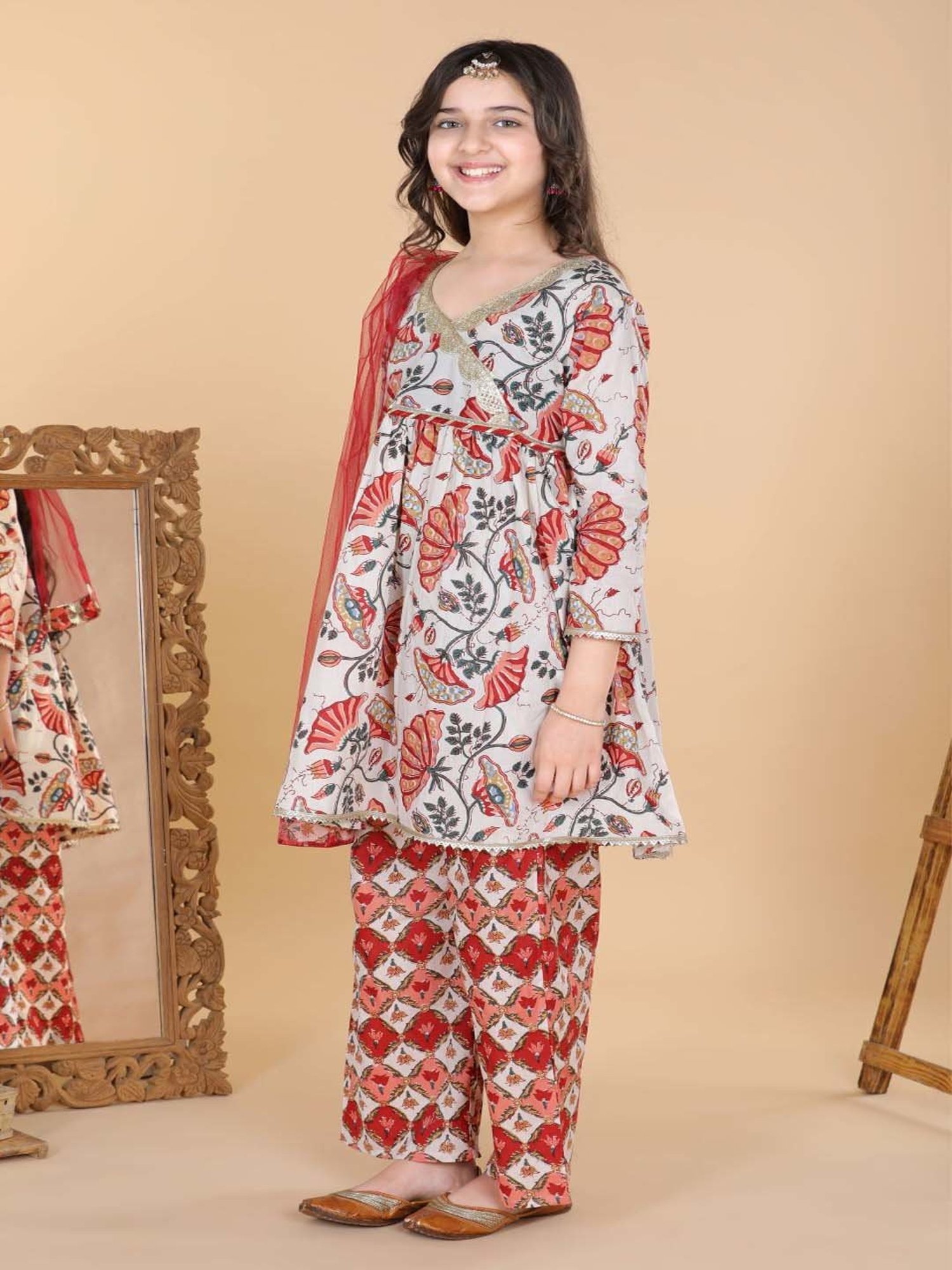 AJ Dezines Kids White & Pink Floral Print Kurta Set