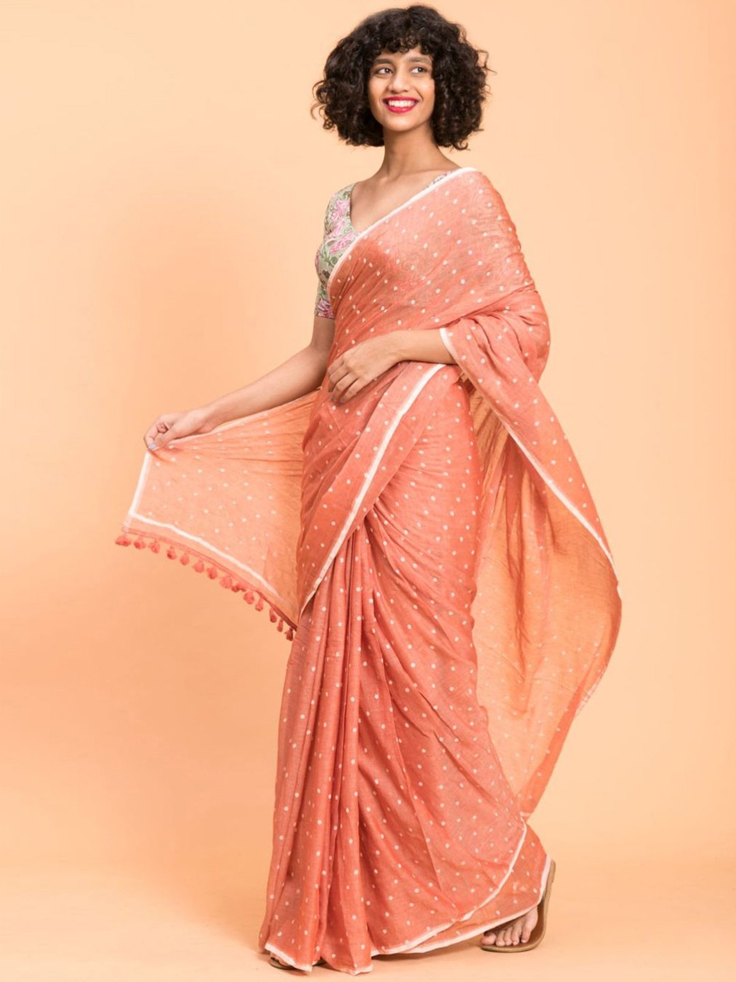 Suta Peach Cotton Polka Dots Saree Without Blouse