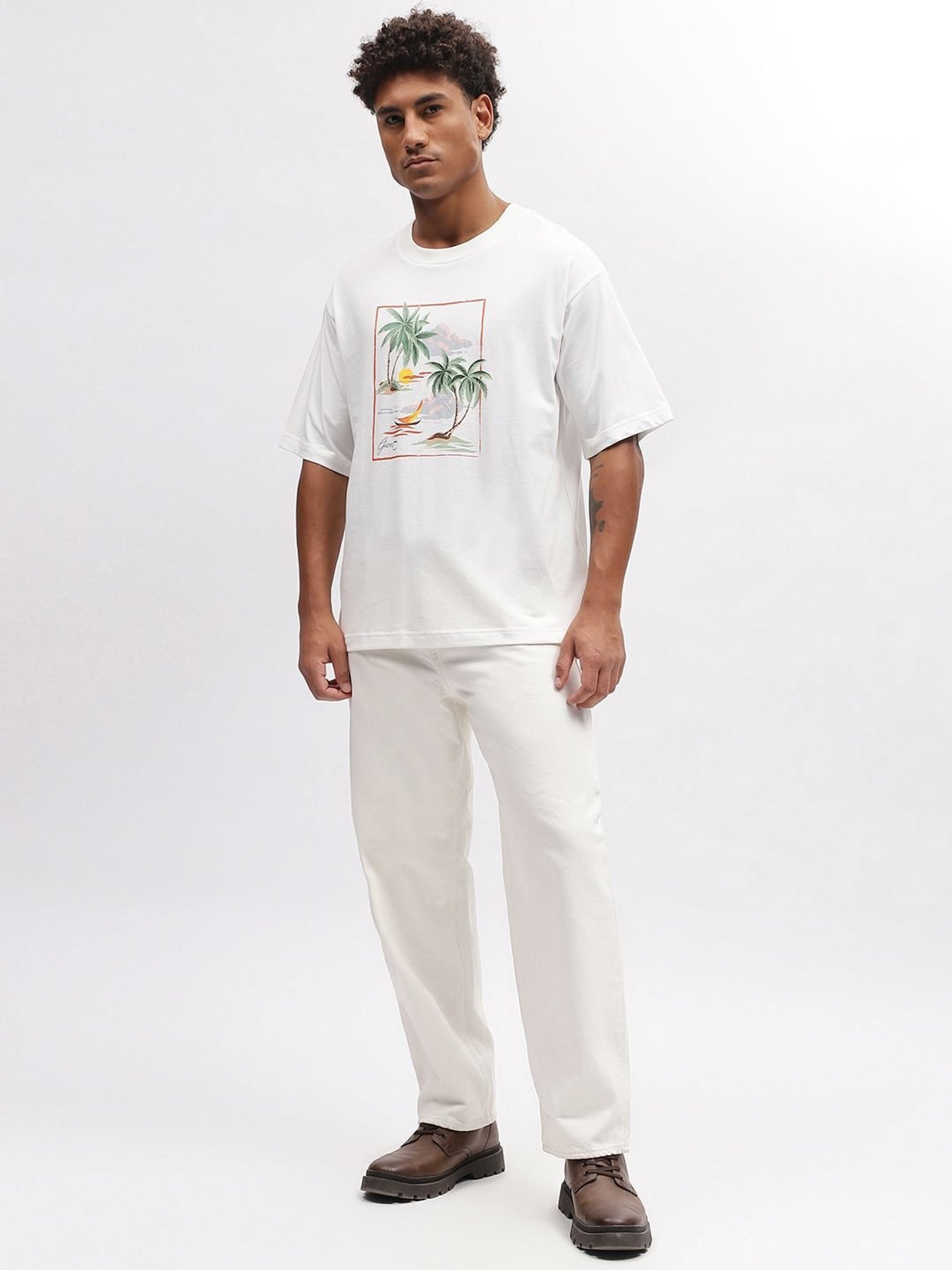 GANT Printed Round Neck Relaxed Fit T-Shirt