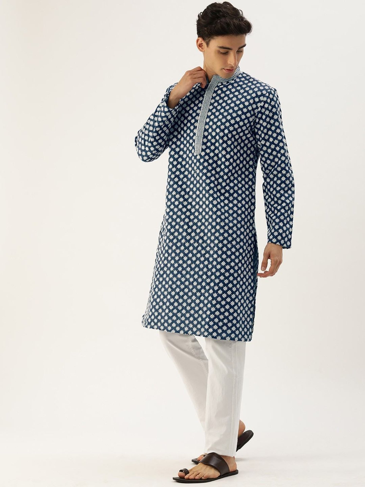 SWAGG INDIA Bright Blue Cotton Regular Fit Embroidered Kurta