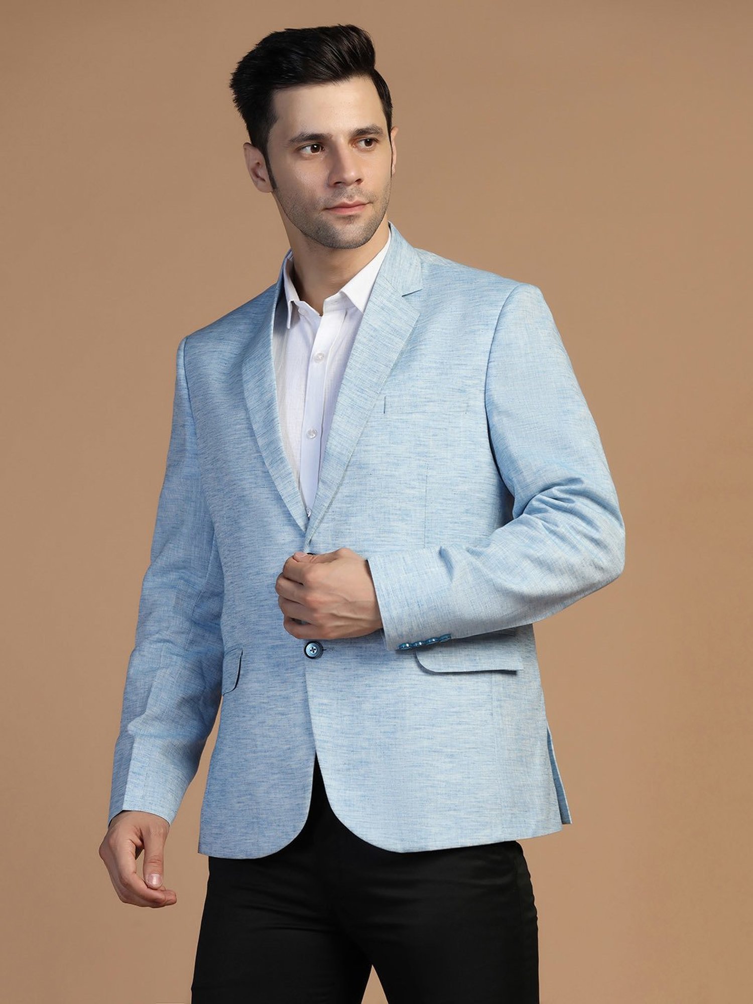 Arrow Sports Green Regular Fit Texture Waistcoat