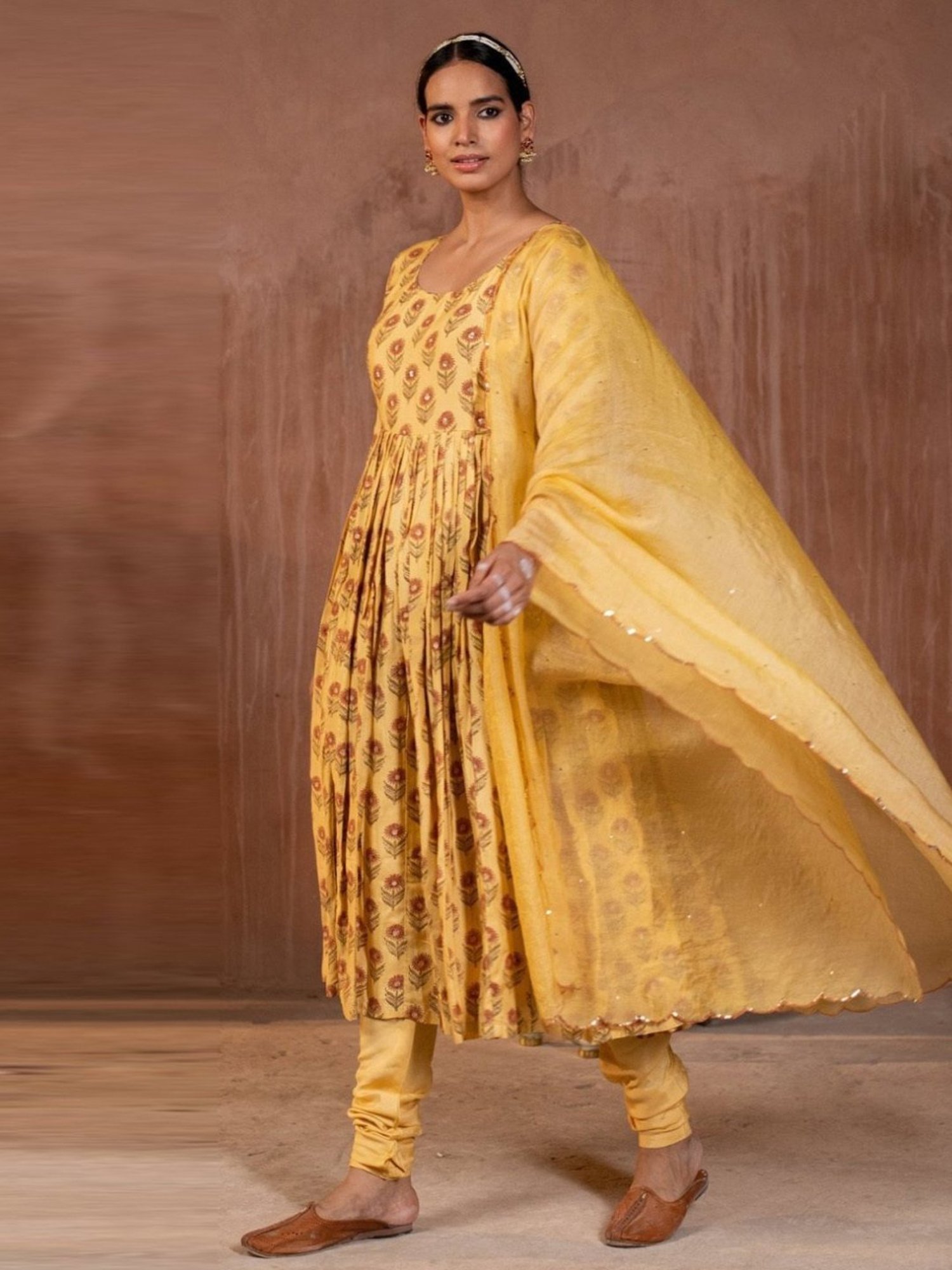 Prakriti Jaipur Yellow Kamakshi Churidar