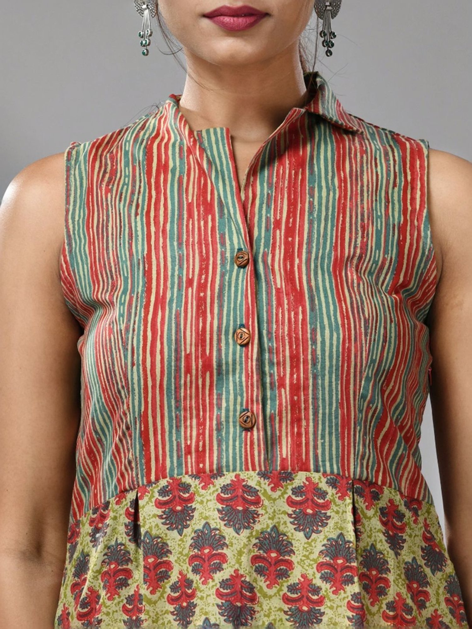 Charukriti Green Cotton Printed Straight Kurta