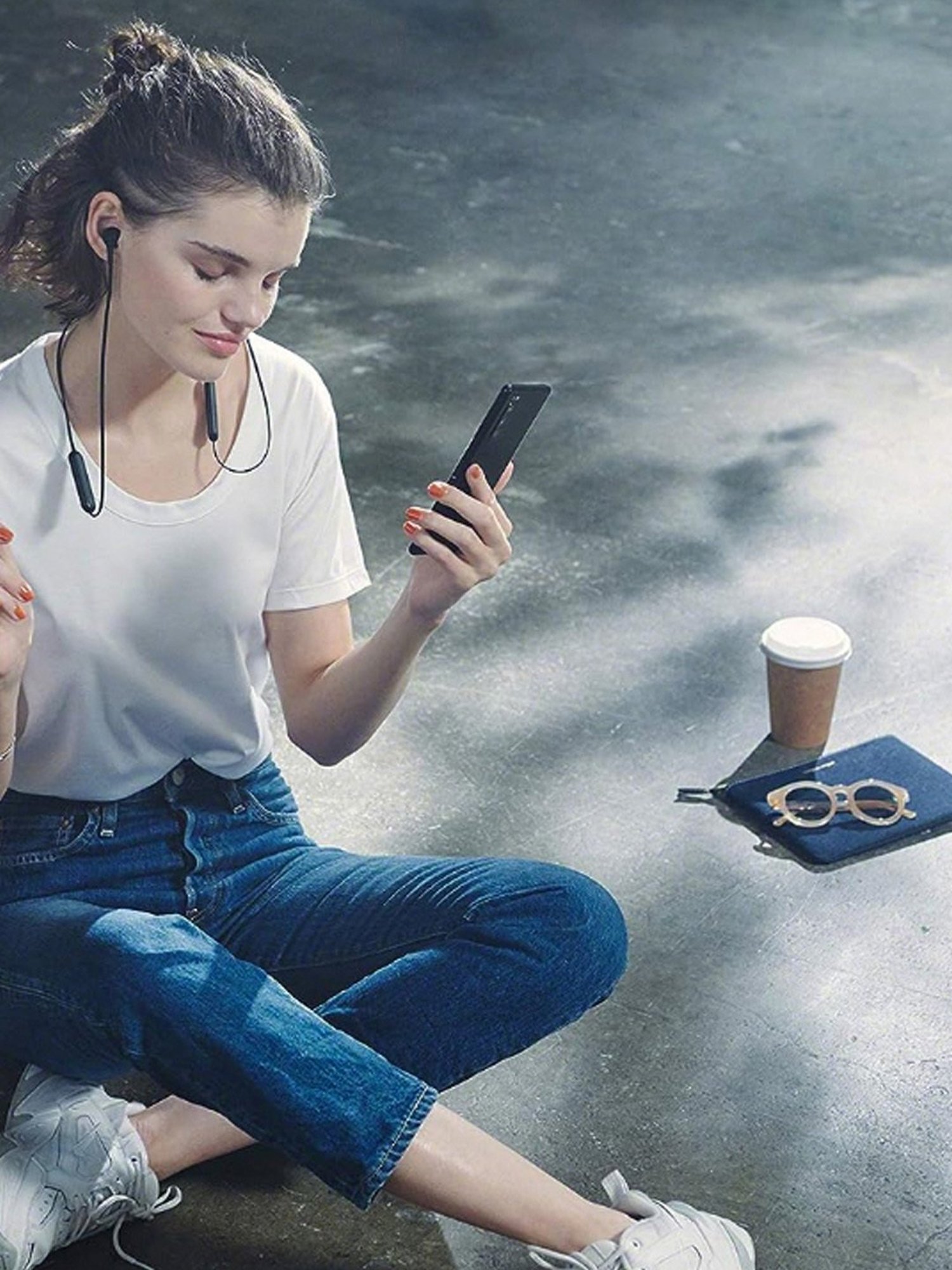 Sony Wi-Xb400 Bluetooth Earphone With Mic (Black)