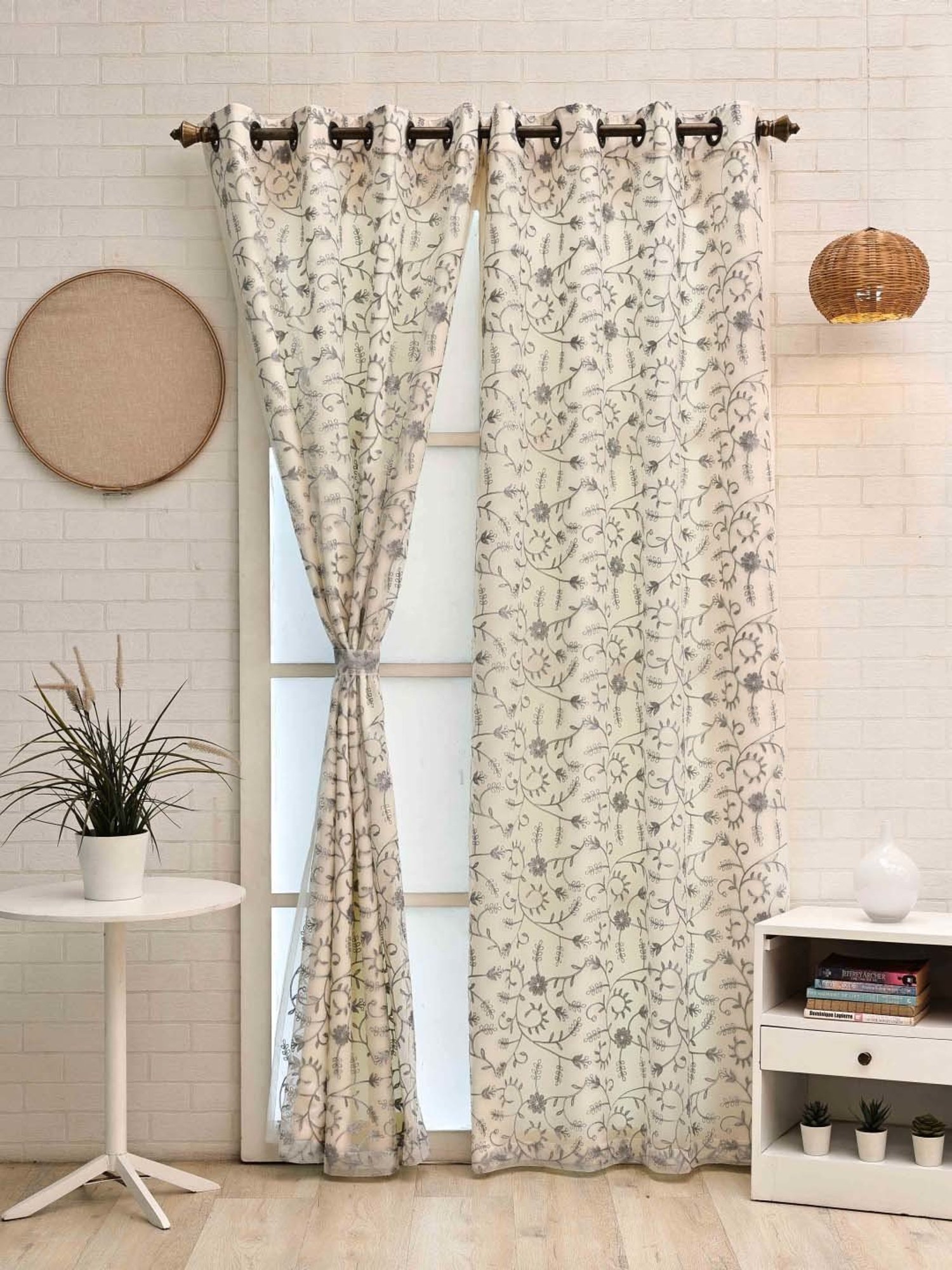 Ariana Cordoba 2 In 1 Grey Polyester 5ft Window Eyelet Curtain