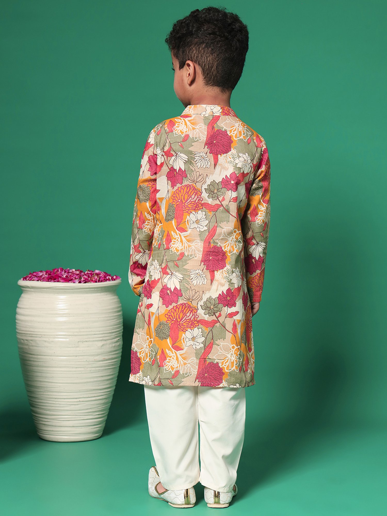 READIPRINT FASHIONS Kids Multicolor Printed Full Sleeves Kurta with Pyjamas