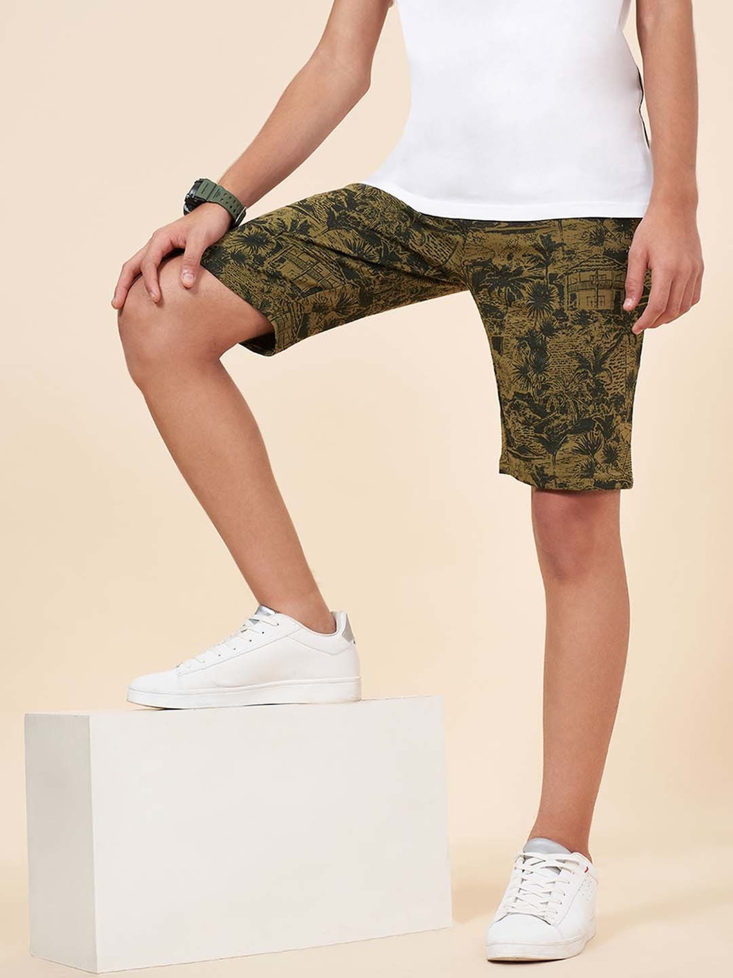 Kate & Oscar Kids Beige Cotton Embroidered Shorts