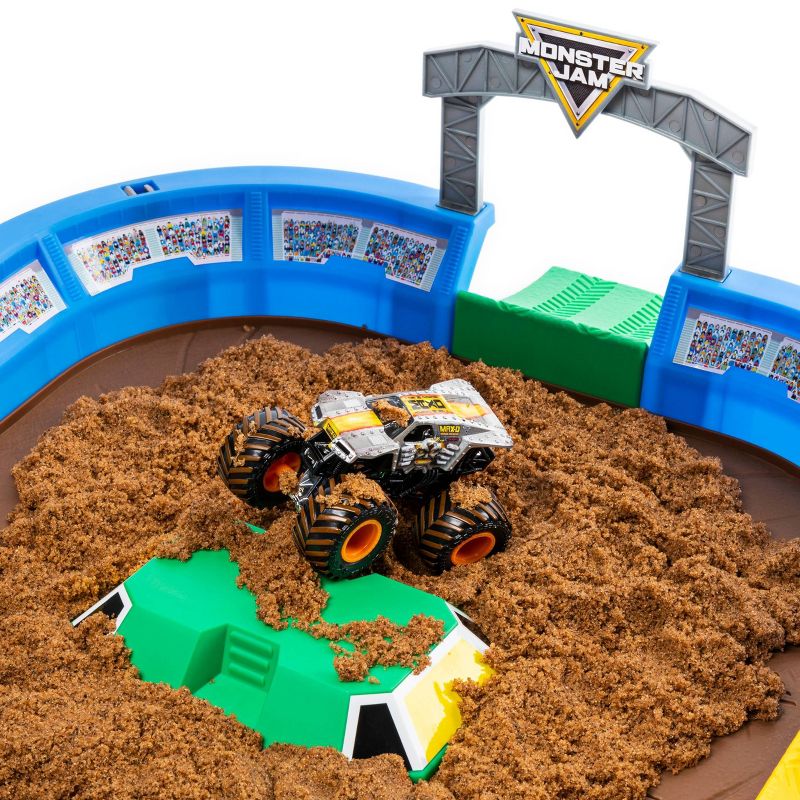 Monster Jam Monster Dirt Arena 24" Playset with  Exclusive 1:64 Scale Die-Cast Monster Jam Truck