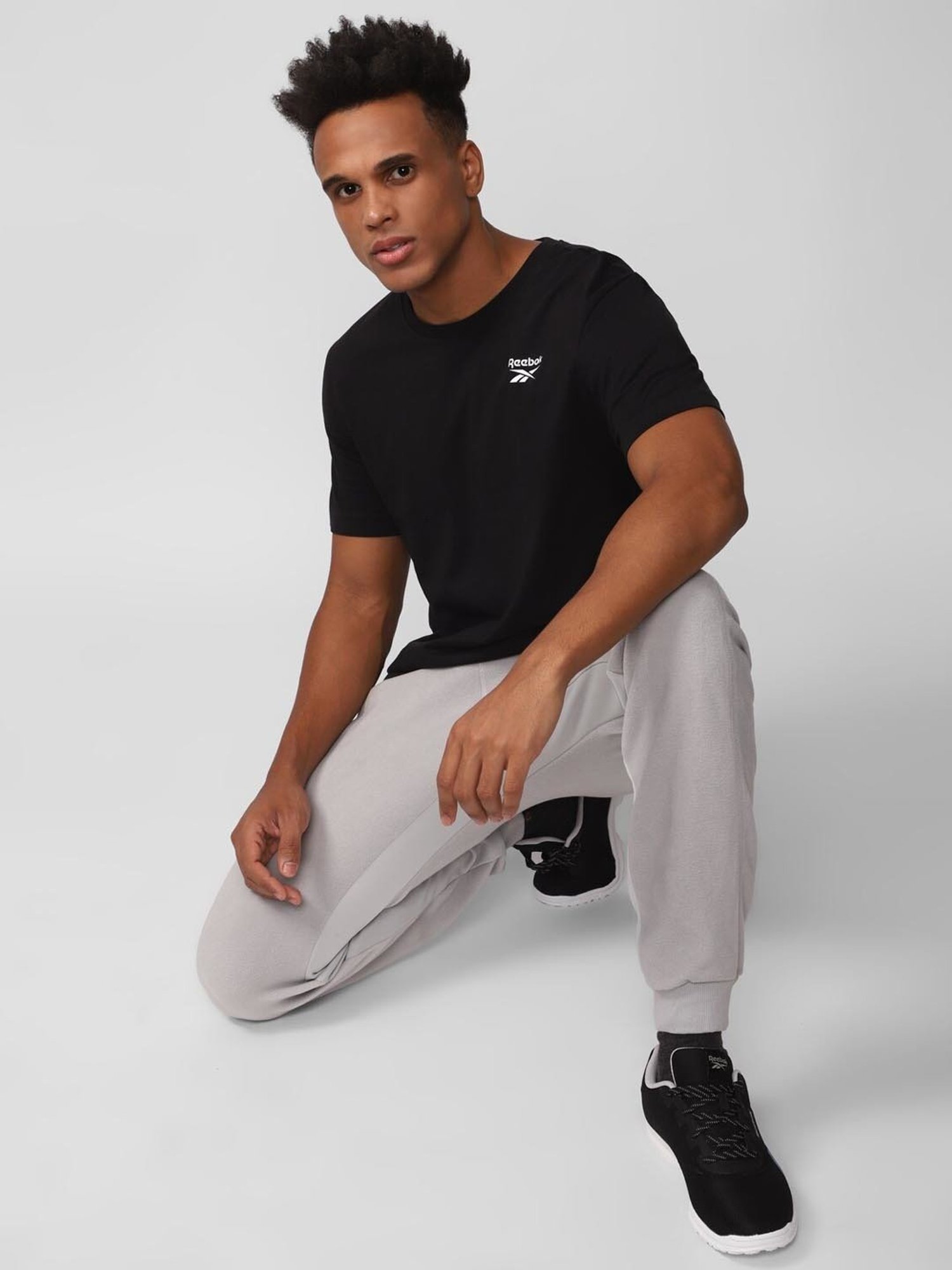Reebok Black Cotton Regular Fit Printed T-Shirt