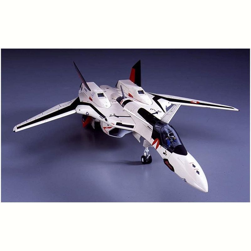 Hasegawa Macross Plus YF-19 Fighter 1/72 Scale Model Kit