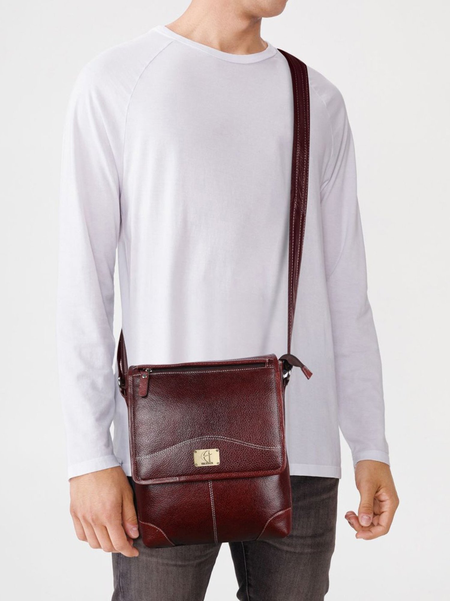 HiLEDER Brown Solid Medium Cross Body Bag