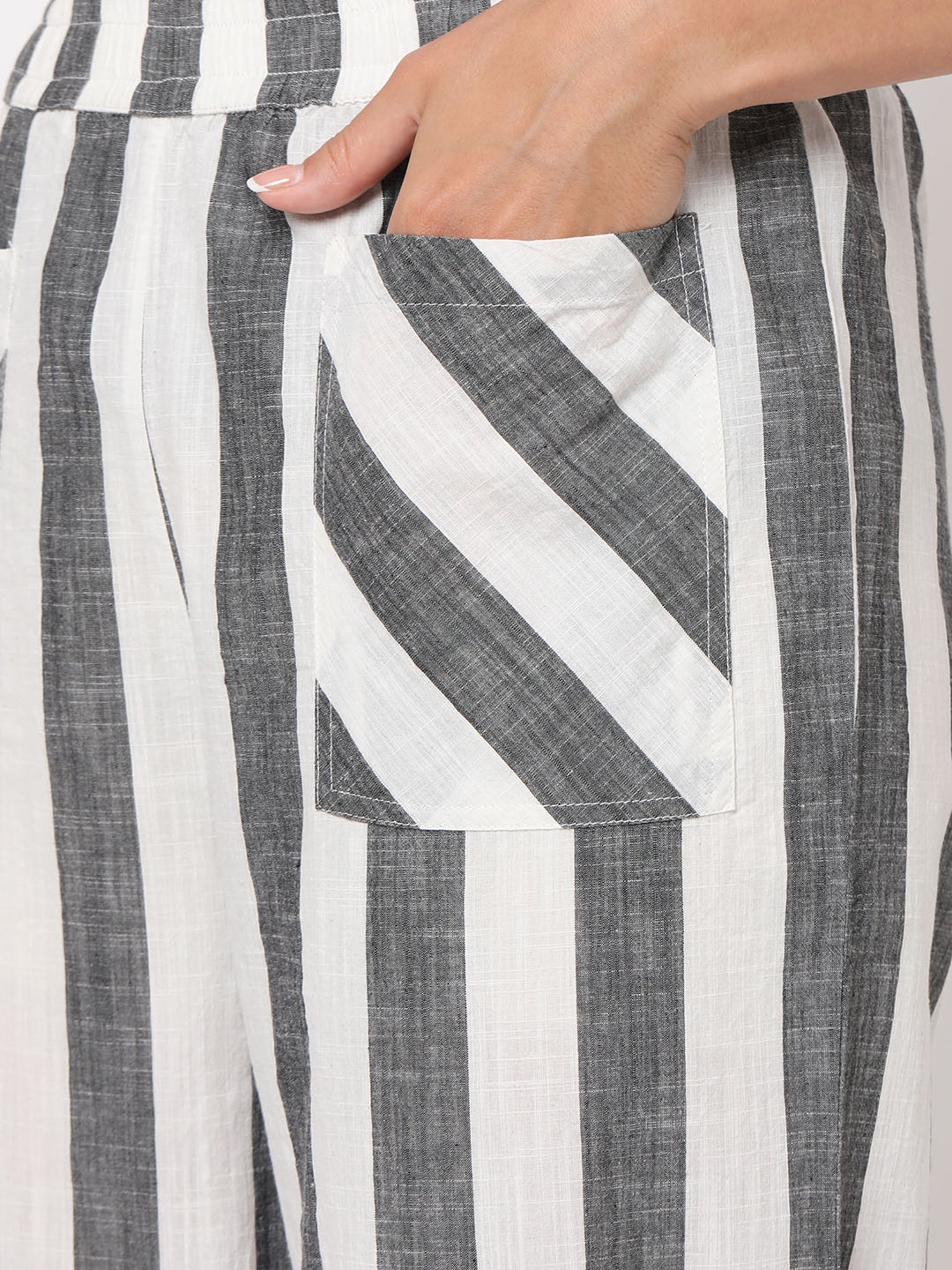 Mystere Paris Grey & White Striped Lounge Pants