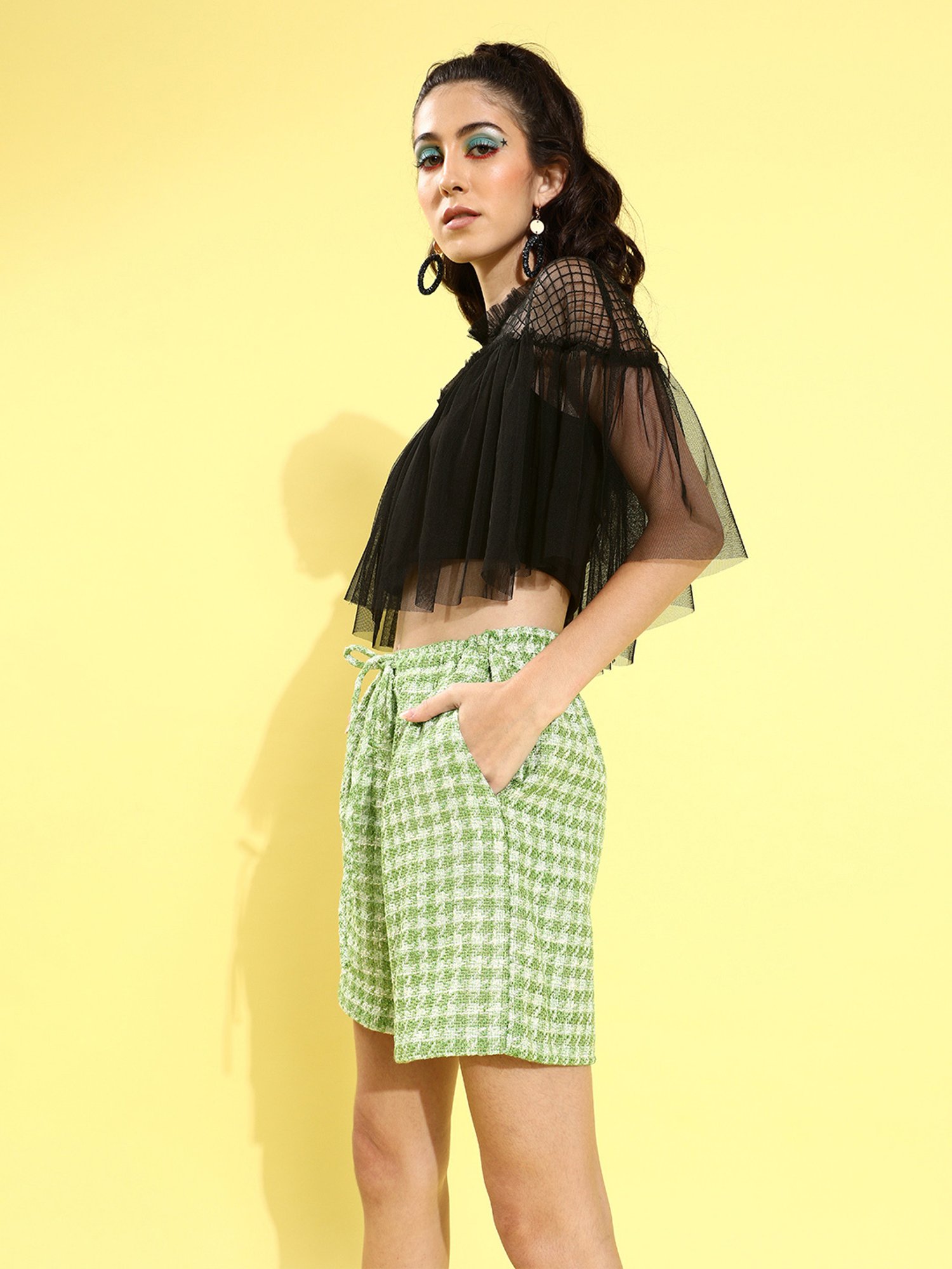 KASSUALLY Black Lace Crop Top