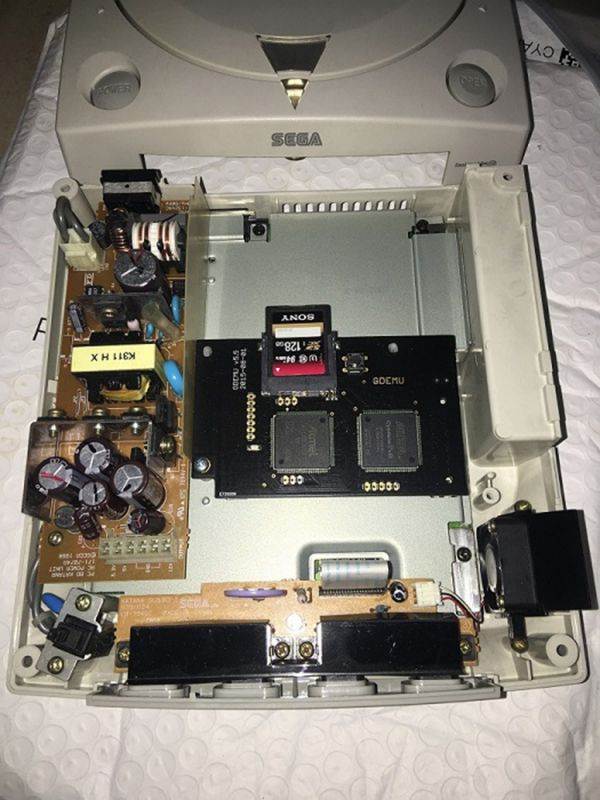 Hyperkin RetoN 2 HD Gaming Console NEW IN STOCK