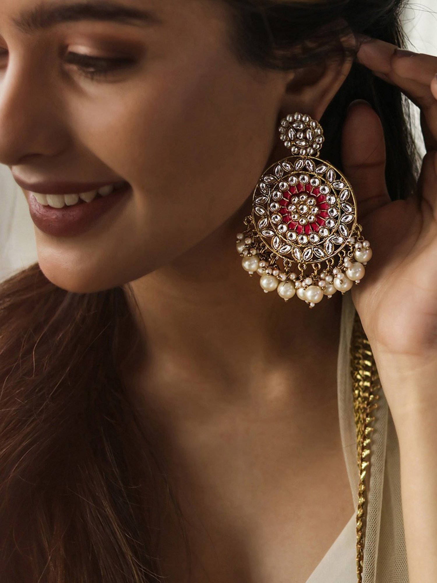 Fida Enamelled Red and Pearl White Dangler