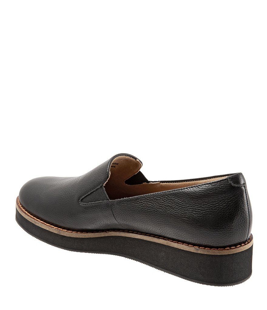 SoftWalk Whistle Leather Slip-On Sneakers