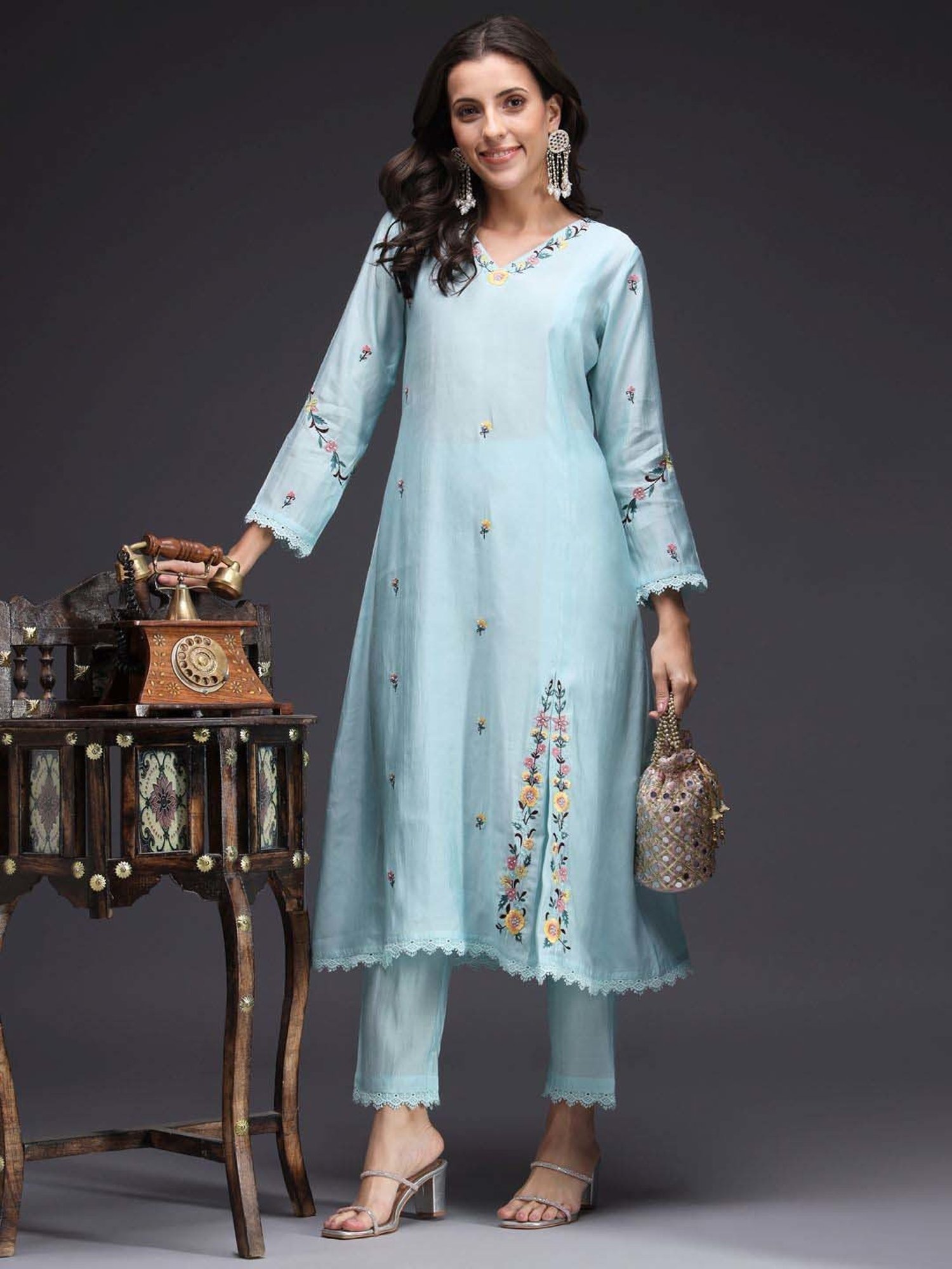 Heeposh Blue Embroidered Kurta Pant Set