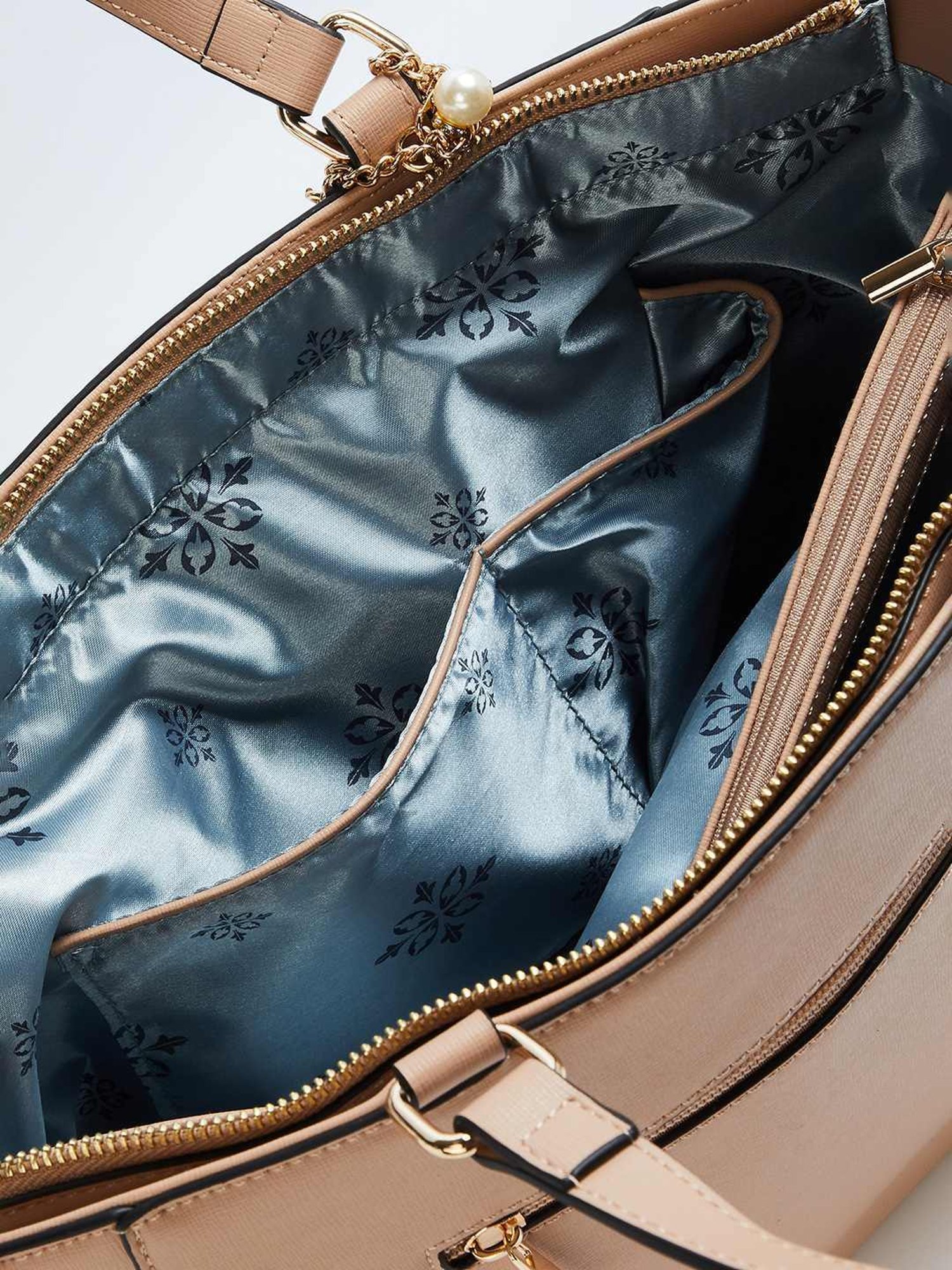 Code by Lifestyle Pink Solid Shoulder Handbag