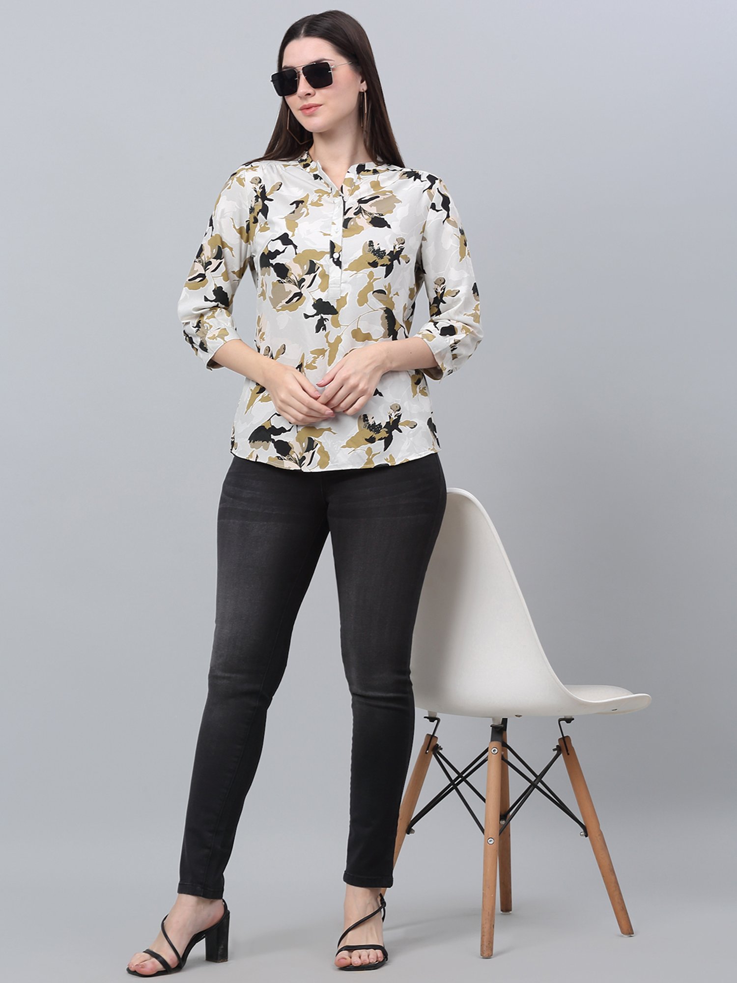 Crozo By Cantabil Black Cotton Regular Fit Mid Rise Jeans