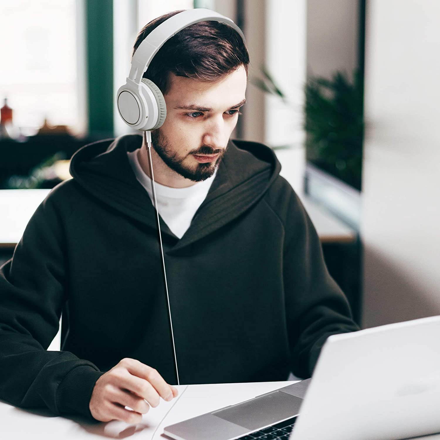 LUUSAMA Active Noise Cancelling Headphones Bluetooth Wireless Headphones Over Ear,  30 Hours Playtime for Travel/Work, White