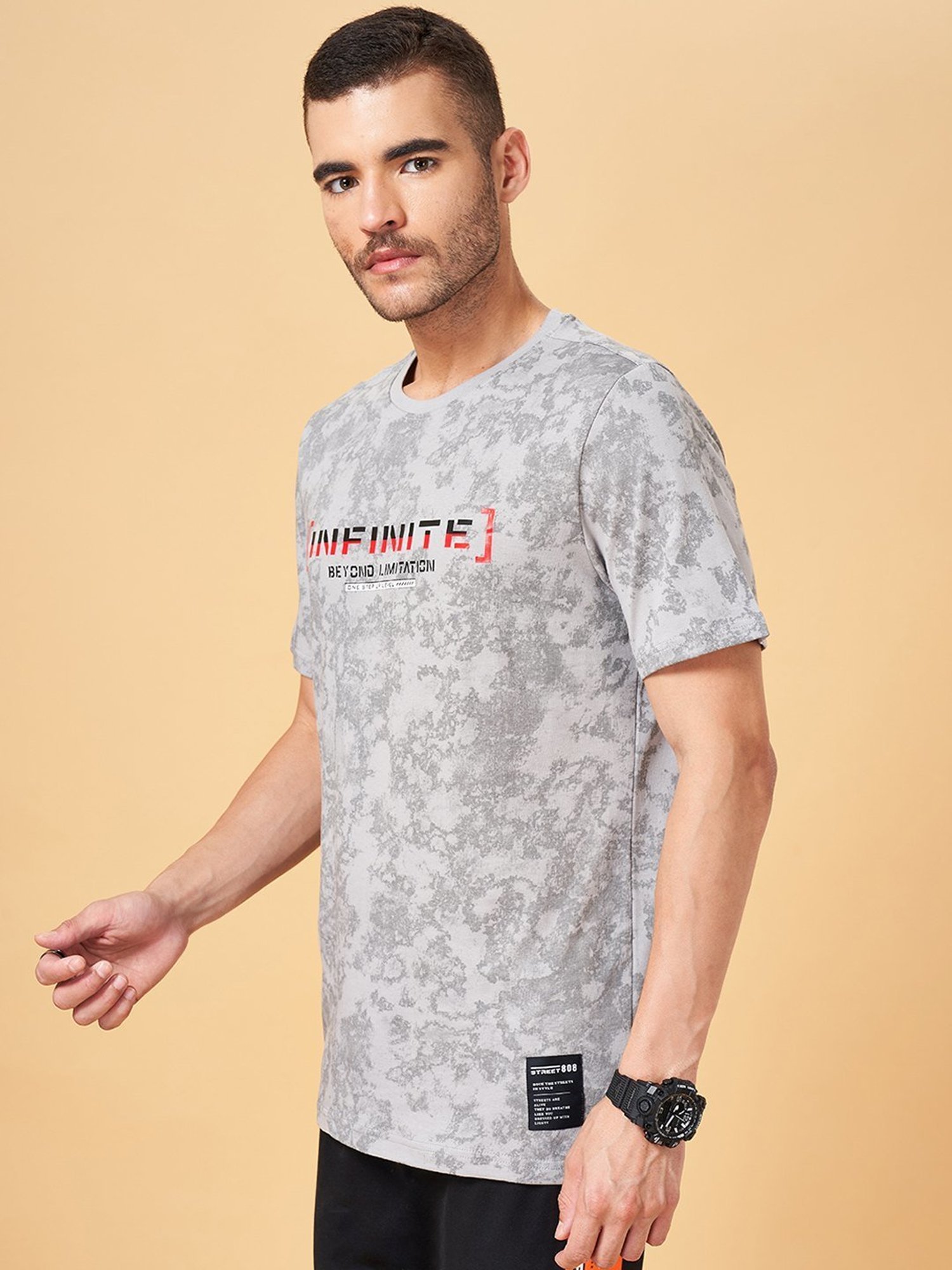 Street 808 by Pantaloons Grey Regular Fit Printed T-Shirt