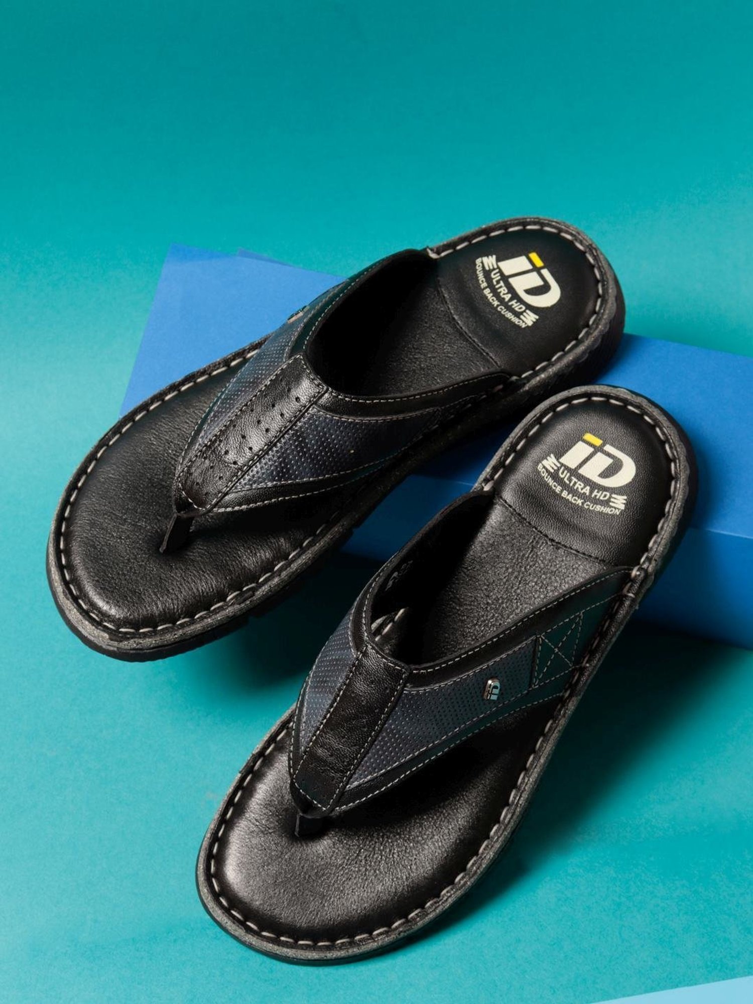 ID Men's Black Thong Sandals