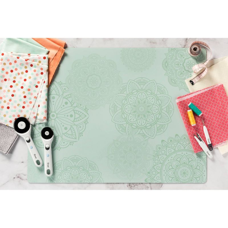 Cricut Decorative Self-Healing Mat 18"x24" - Mint