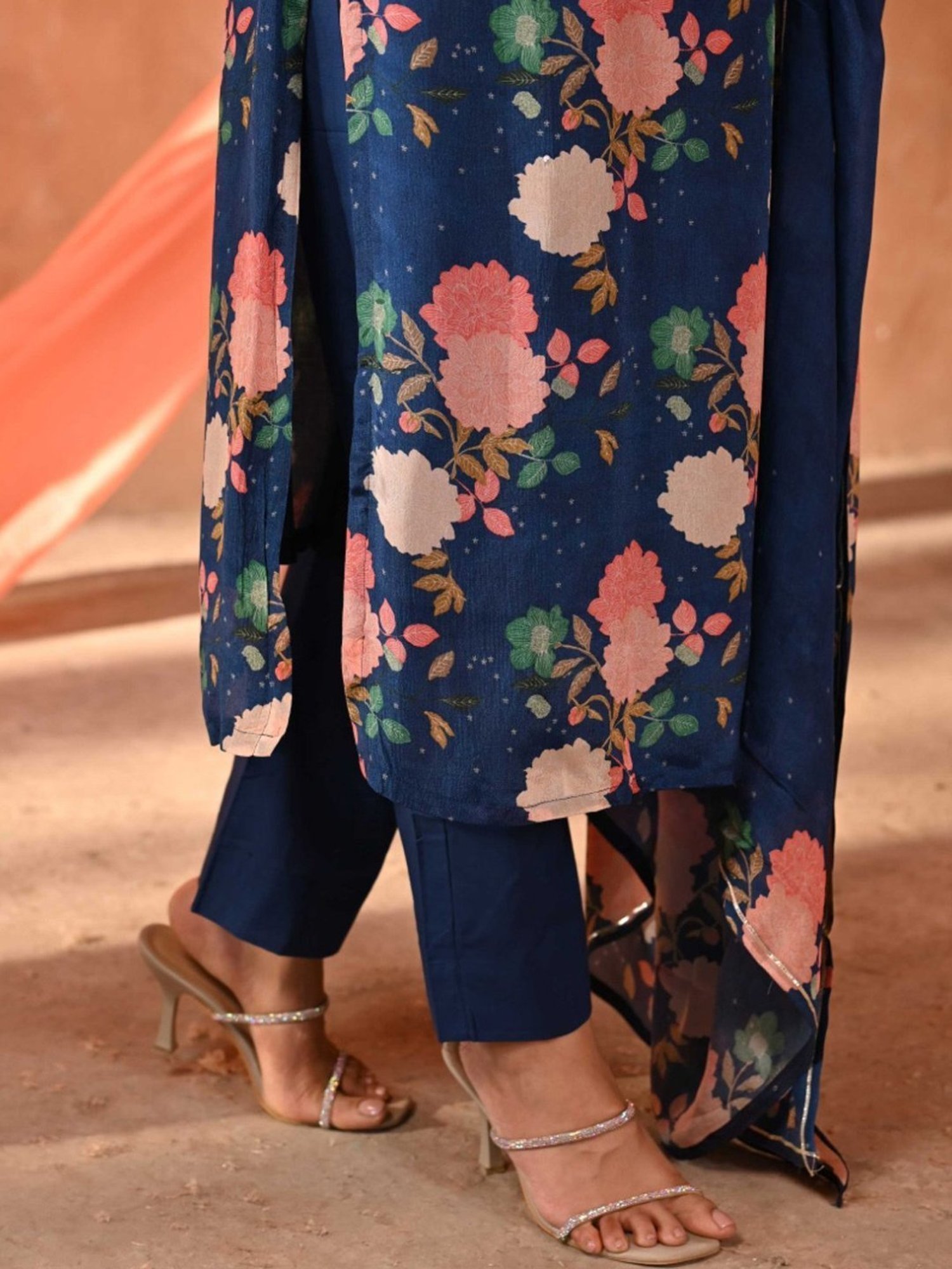 Mahee Jaipur Blue Floral Callista Kurta with Pant and Dupatta