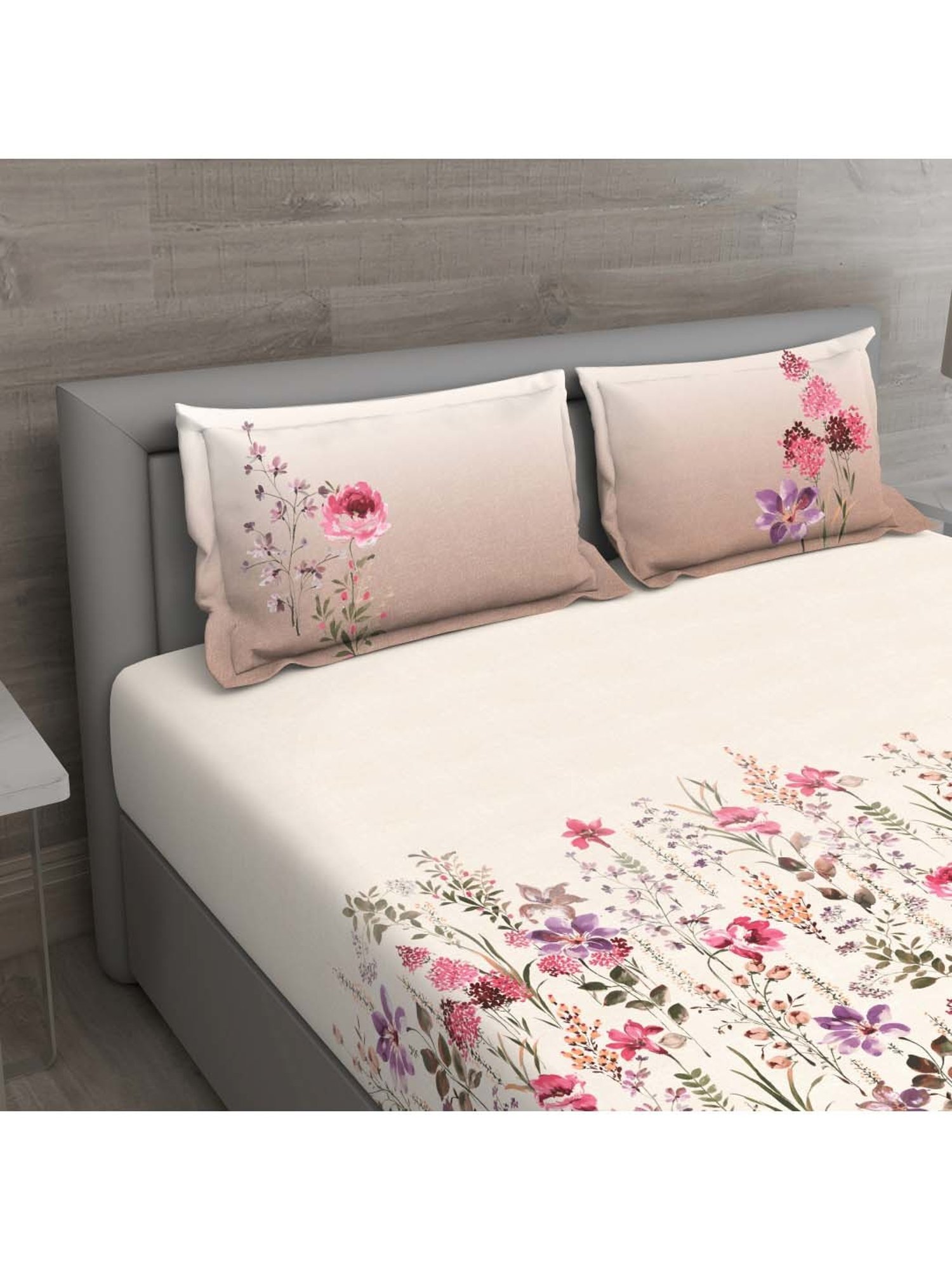 GM 'Matthiola' Pink & Purple Cotton 150 TC Double Bedsheet with 2 Pillow Covers