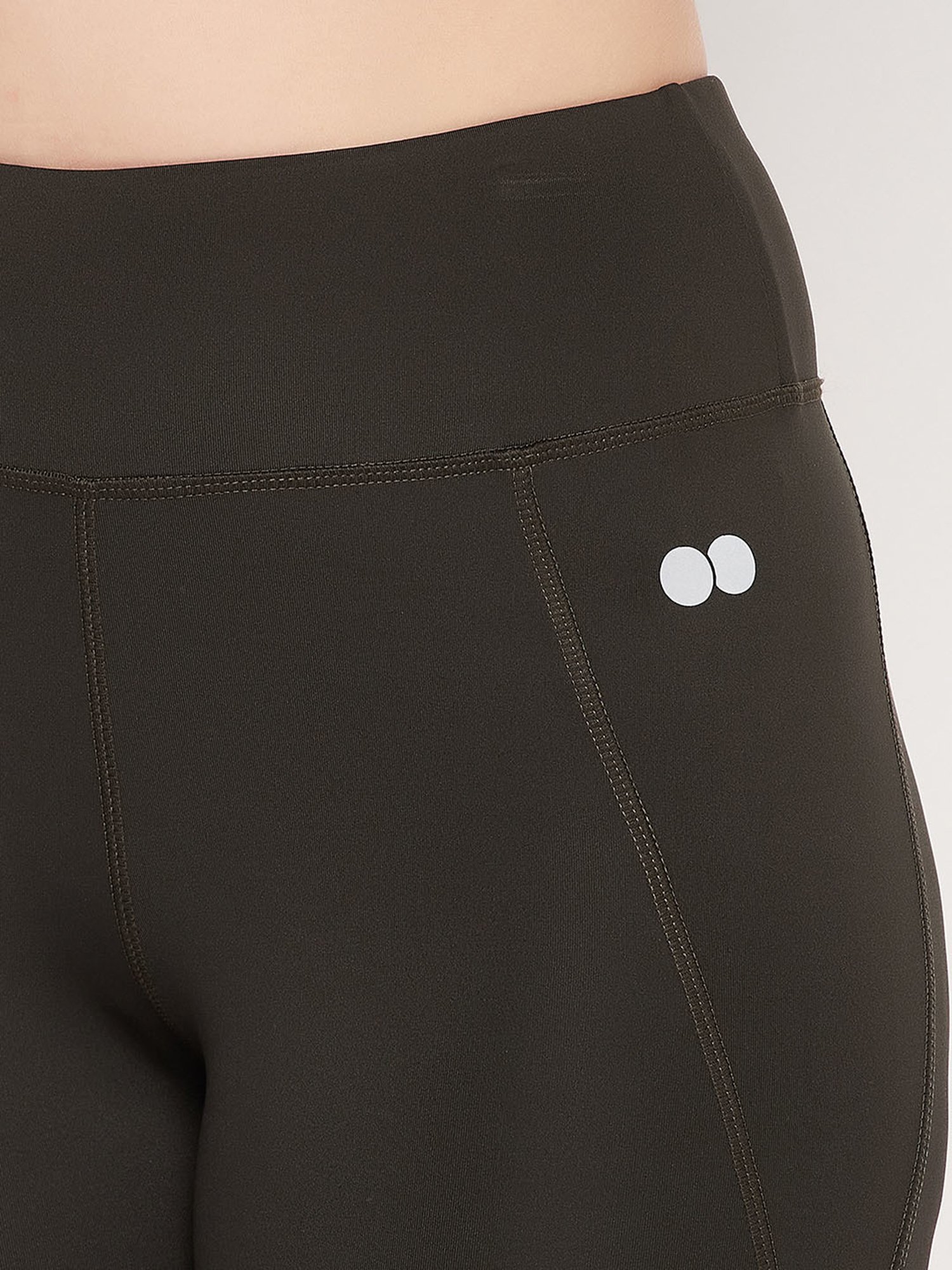 Clovia Moss Green Polyester Logo Print Sports Bra With Tights