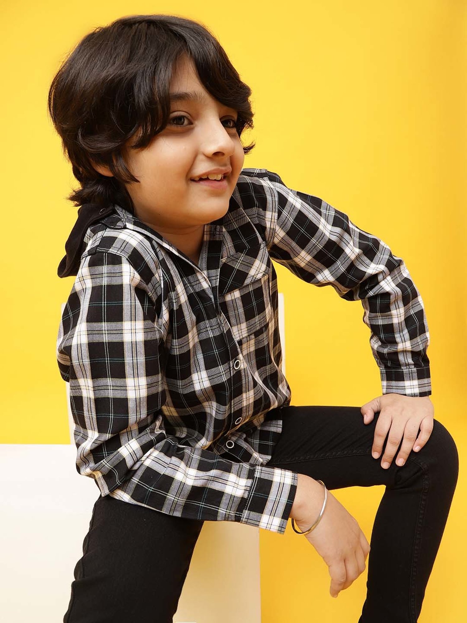 Tales & Stories Kids Black & White Cotton Chequered Full Sleeves Shirt