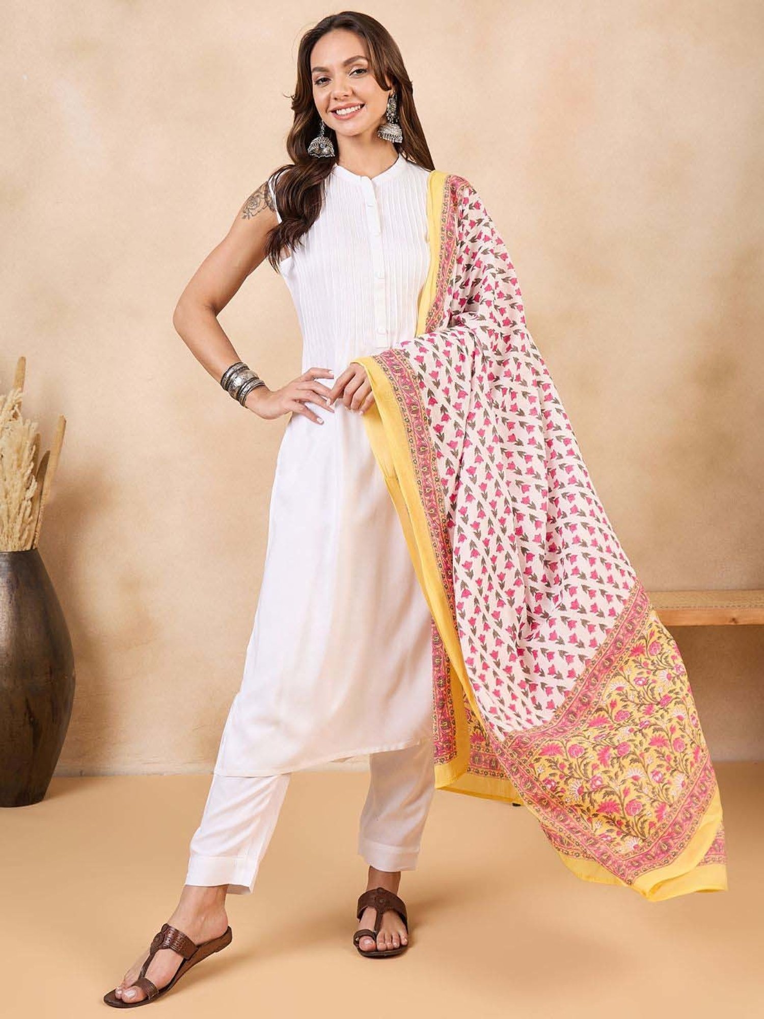 Inweave White & Red Cotton Floral Print Dupatta