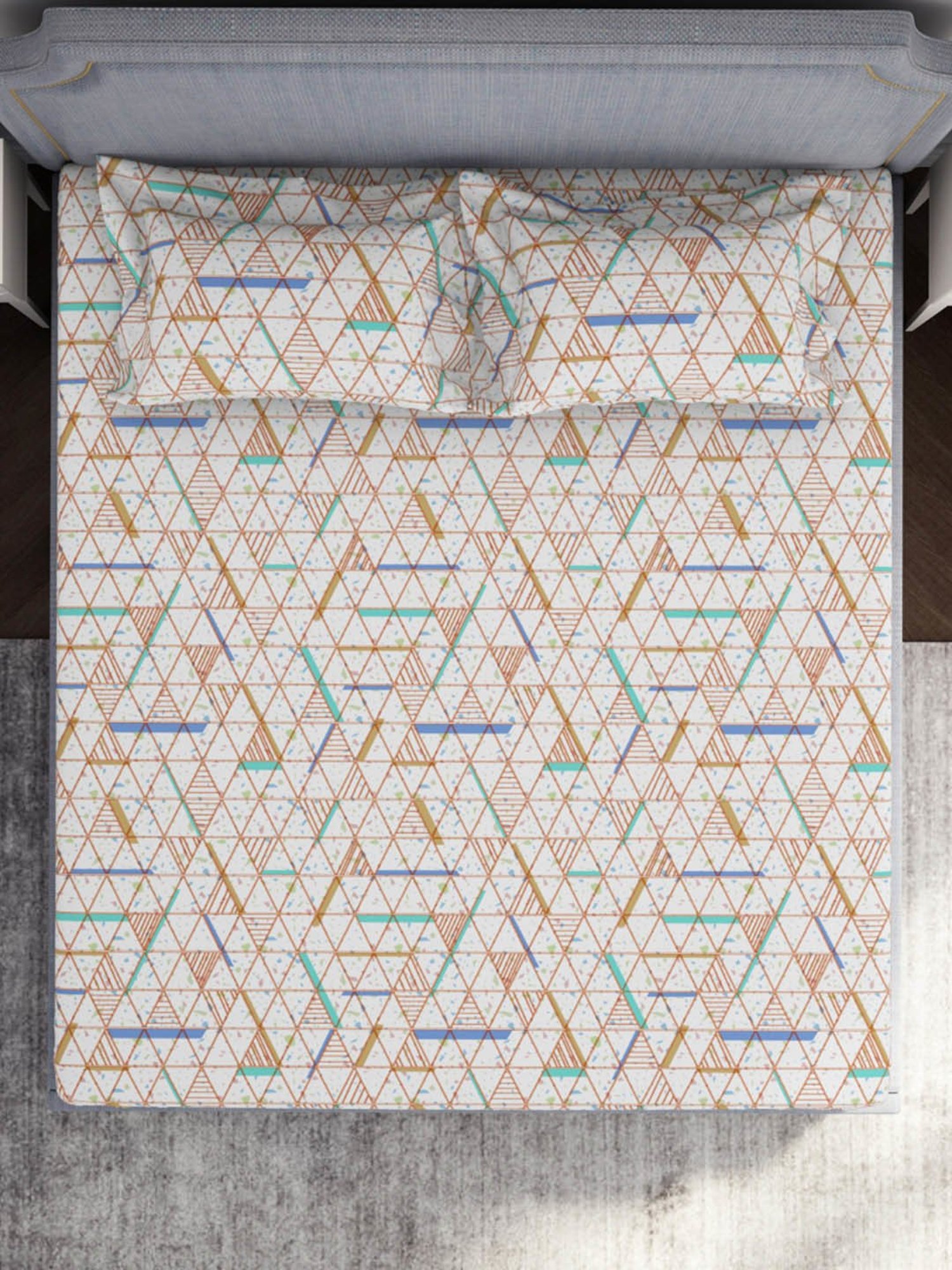 Welspun Adore Geometric White 105 TC Microfiber Double Bedsheet with 2 Pillow Covers