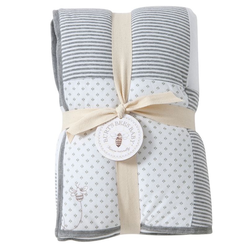 Burt's Bees Baby® Organic Reversible Quilt - Dottie Bee - Heather Gray