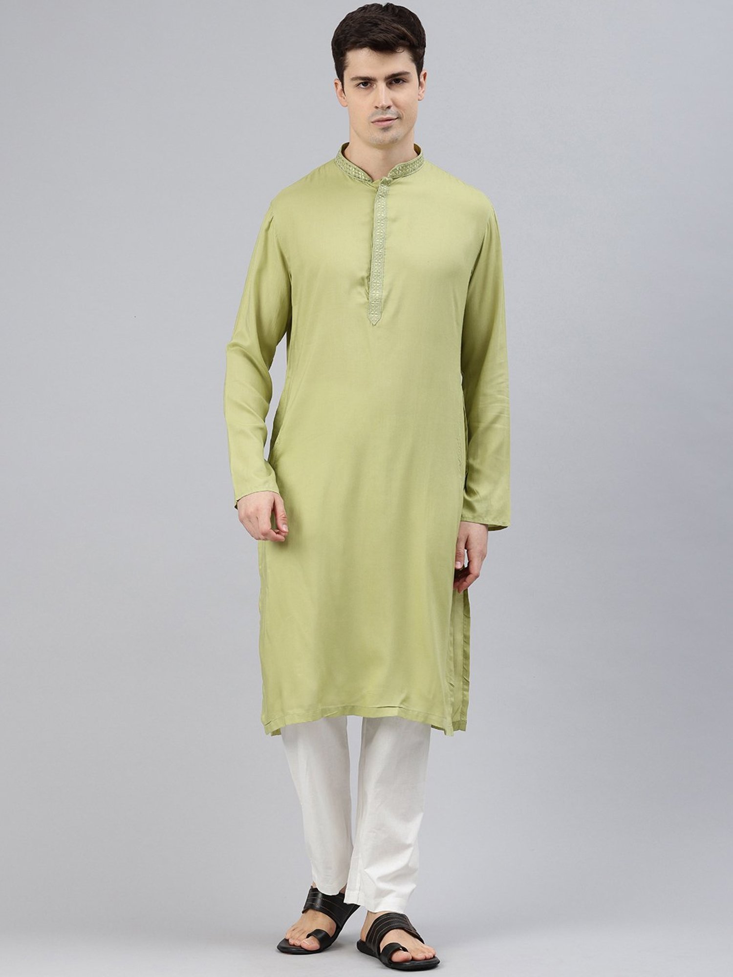 Manthan Green & White Regular Fit Kurta & Pyjamas Set